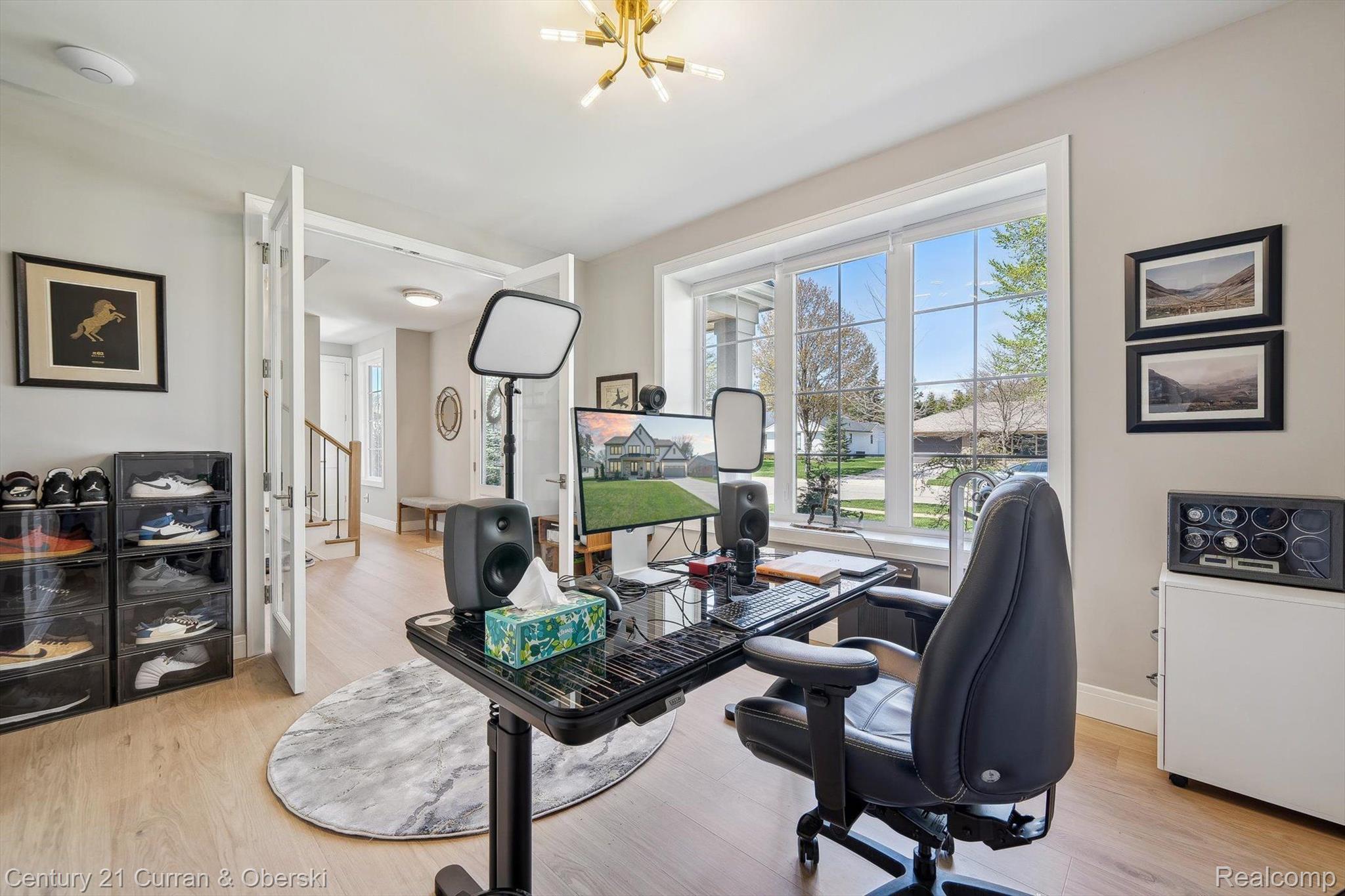 1663 FAIRWAY Drive