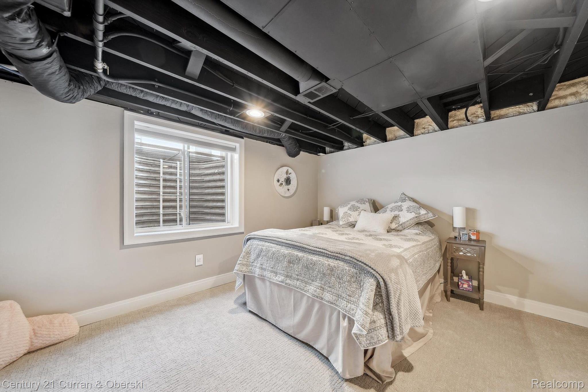 1663 FAIRWAY Drive