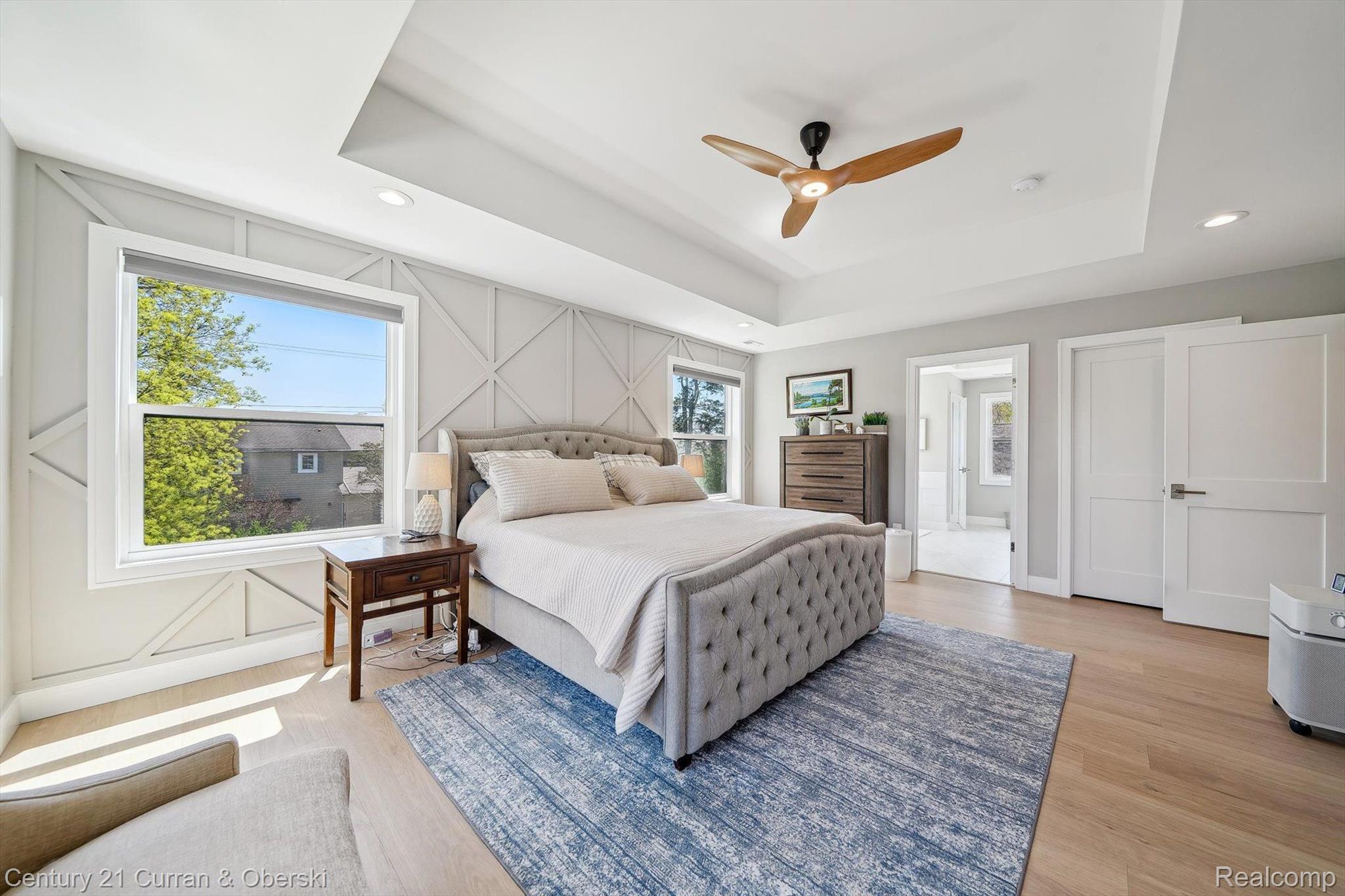 1663 FAIRWAY Drive
