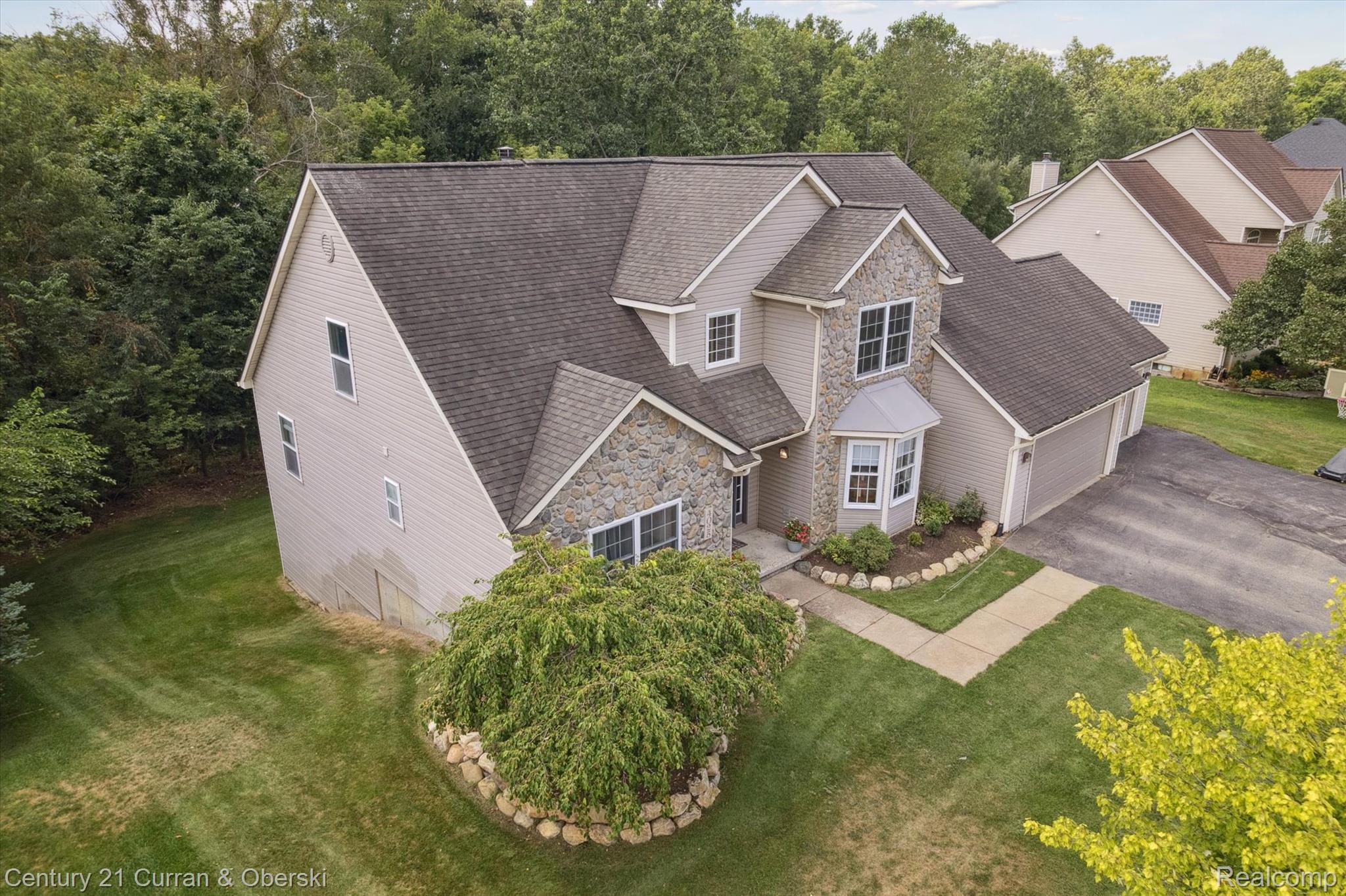 4025 Forest Edge Drive