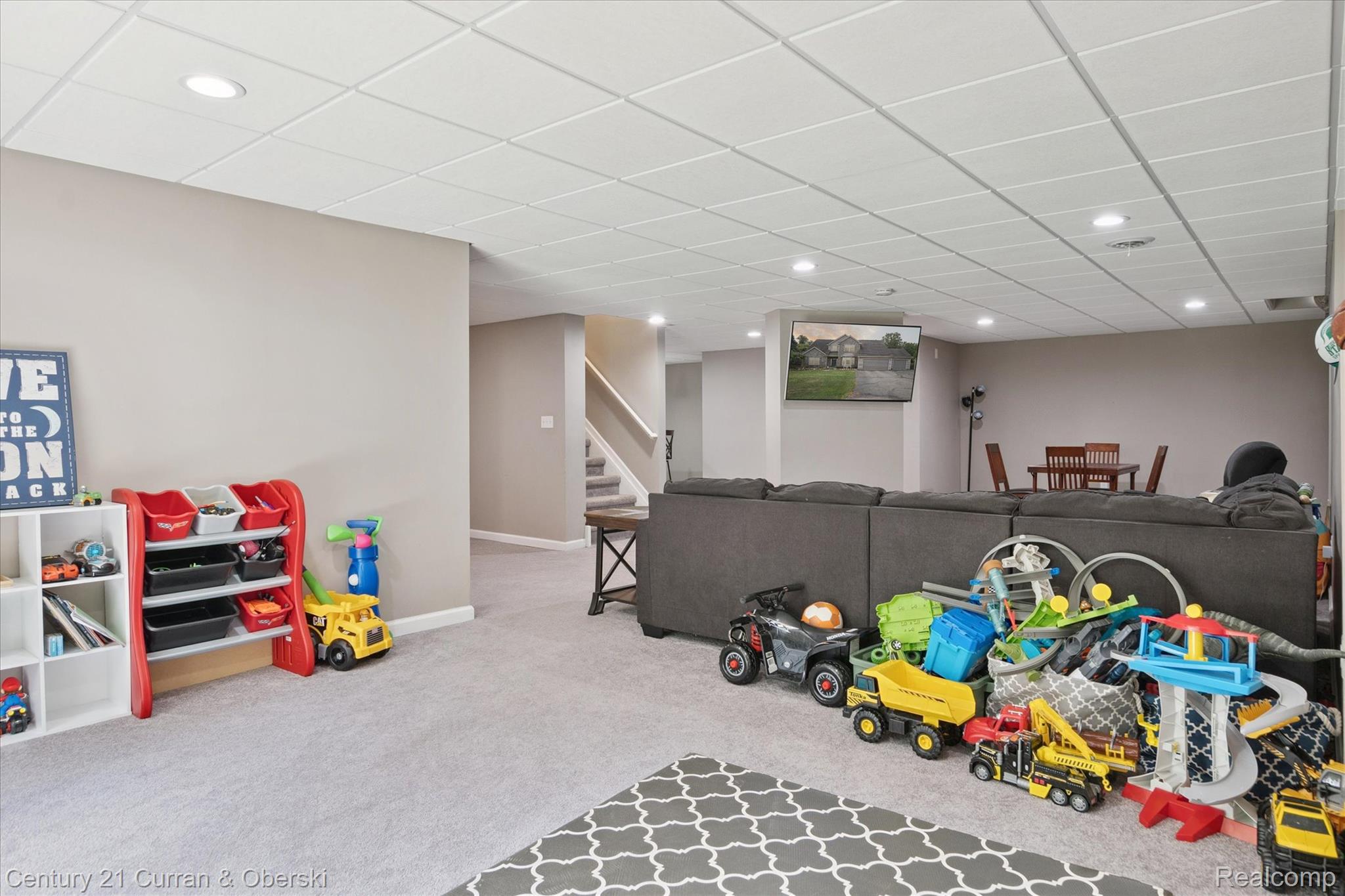 4025 Forest Edge Drive