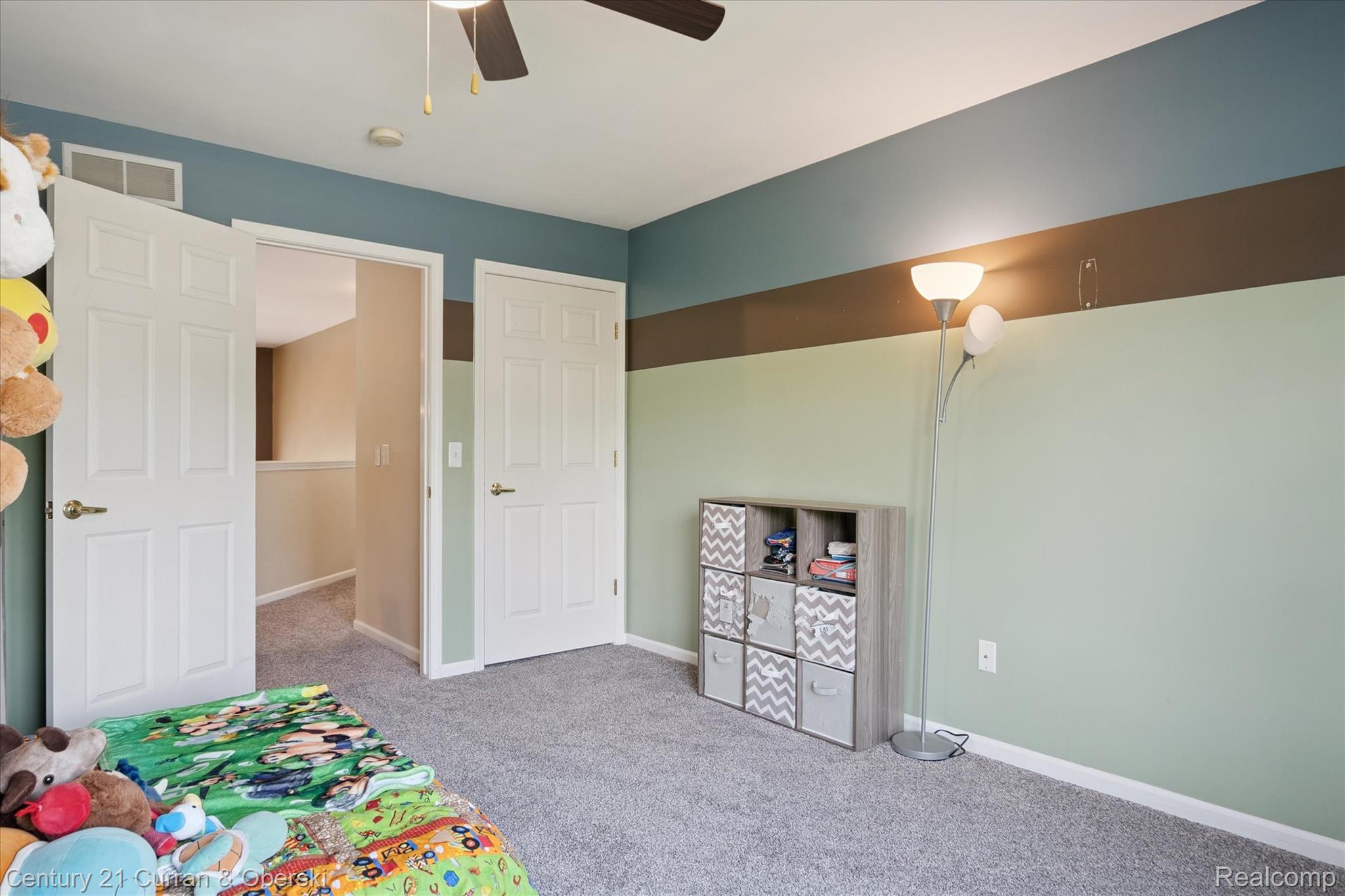 4025 Forest Edge Drive