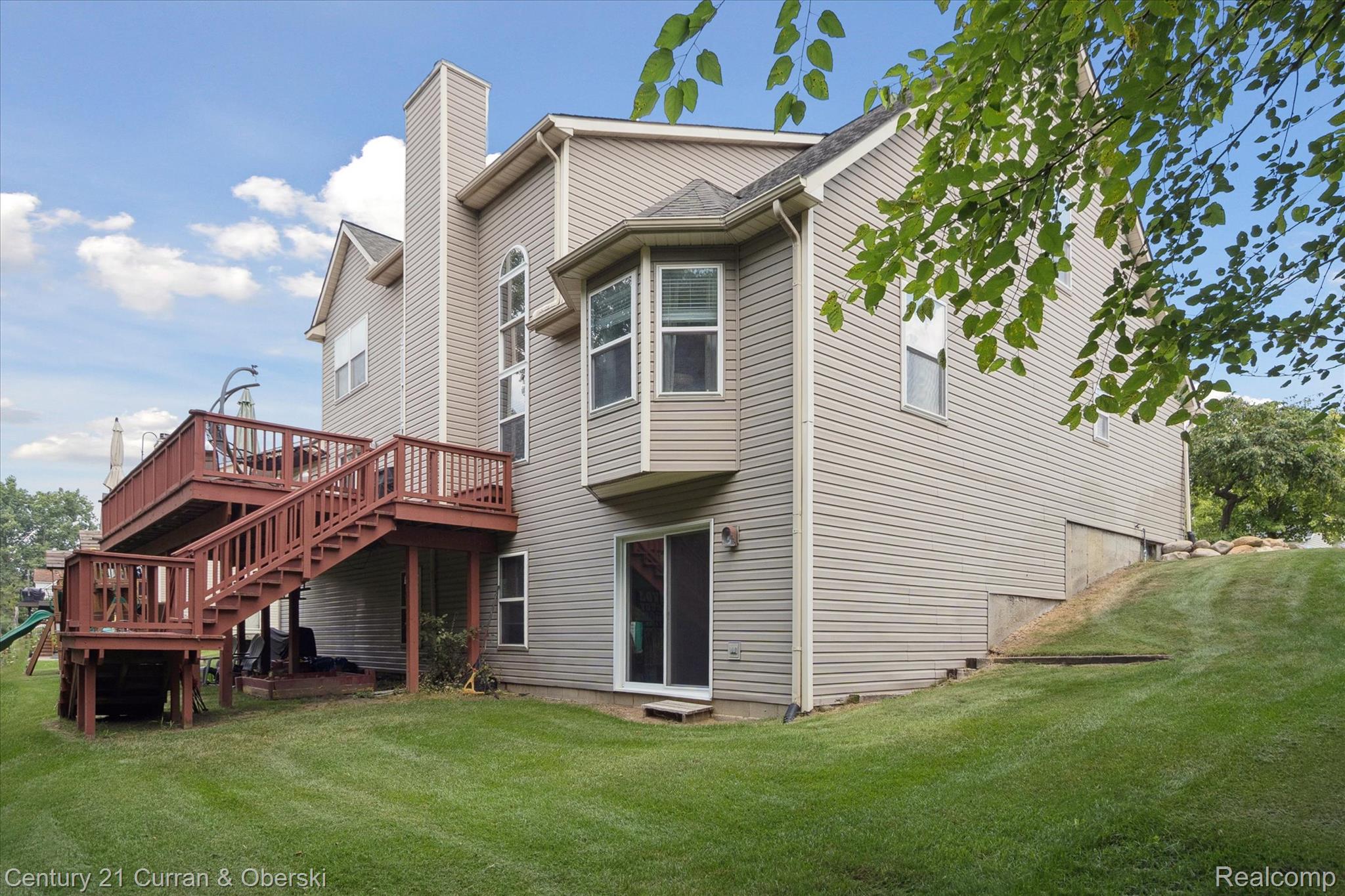 4025 Forest Edge Drive