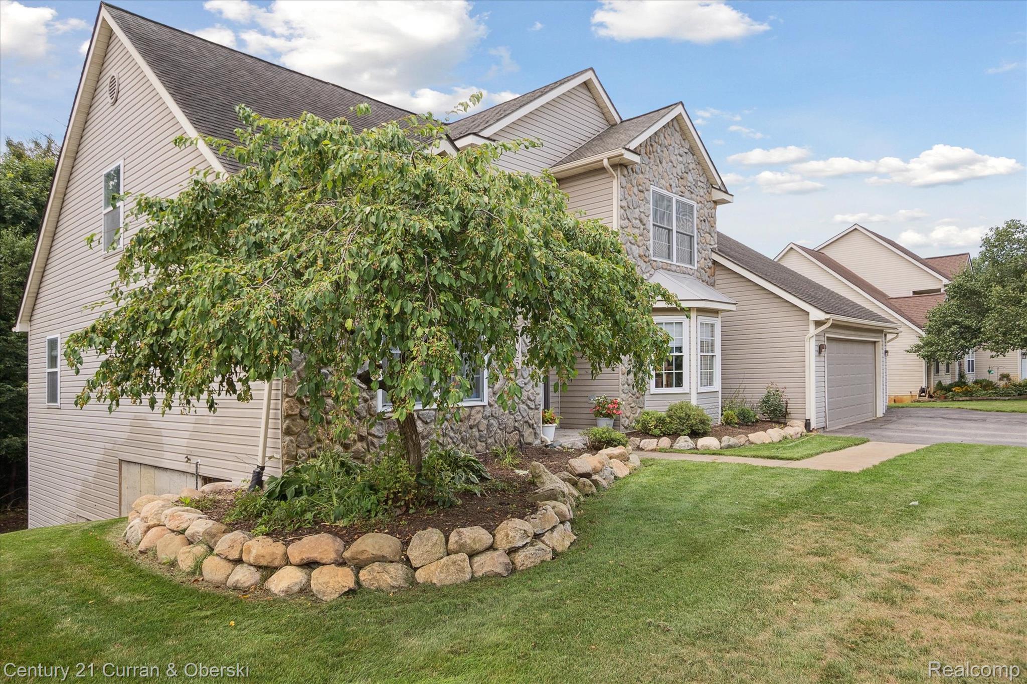 4025 Forest Edge Drive