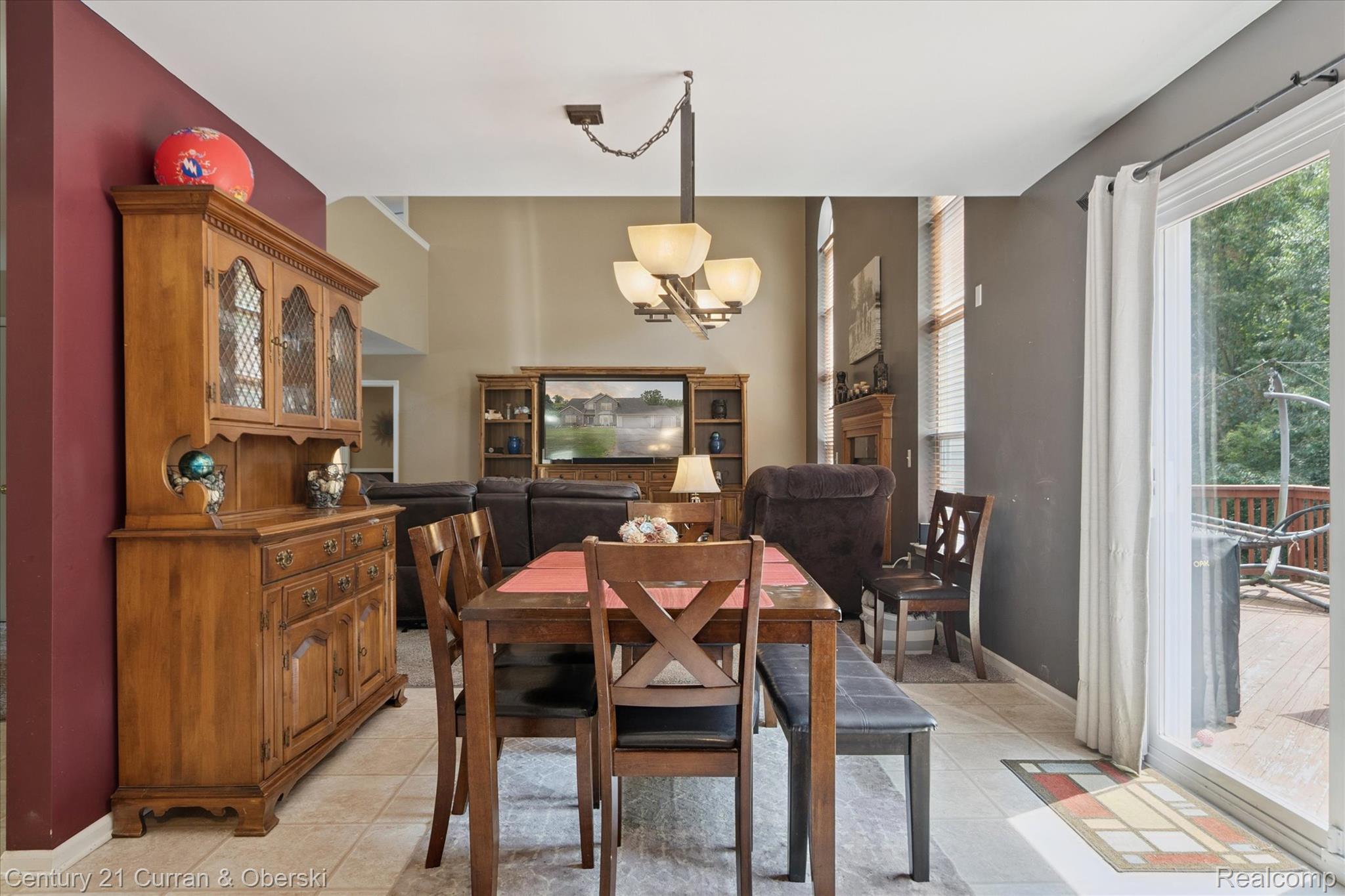 4025 Forest Edge Drive