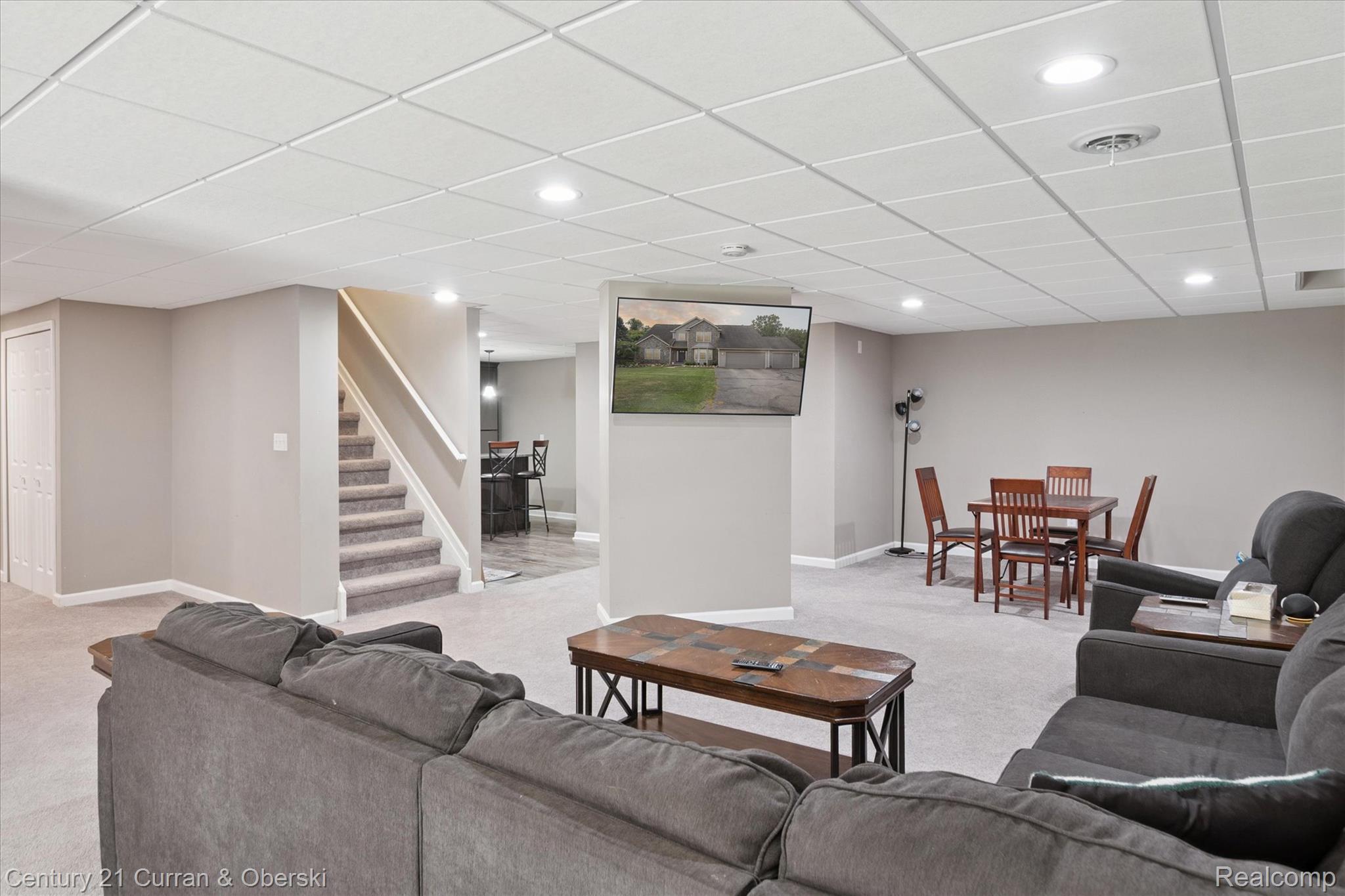 4025 Forest Edge Drive