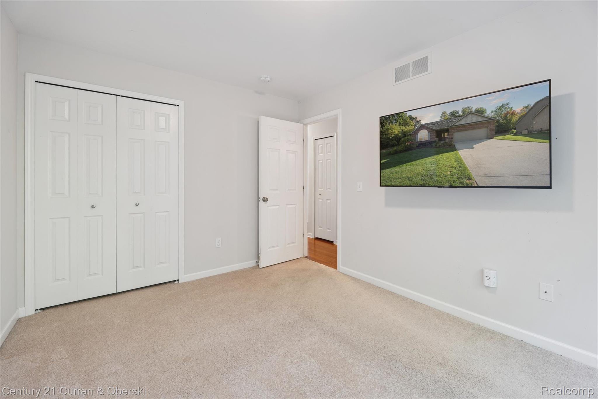 4505 Spring Mountain Drive