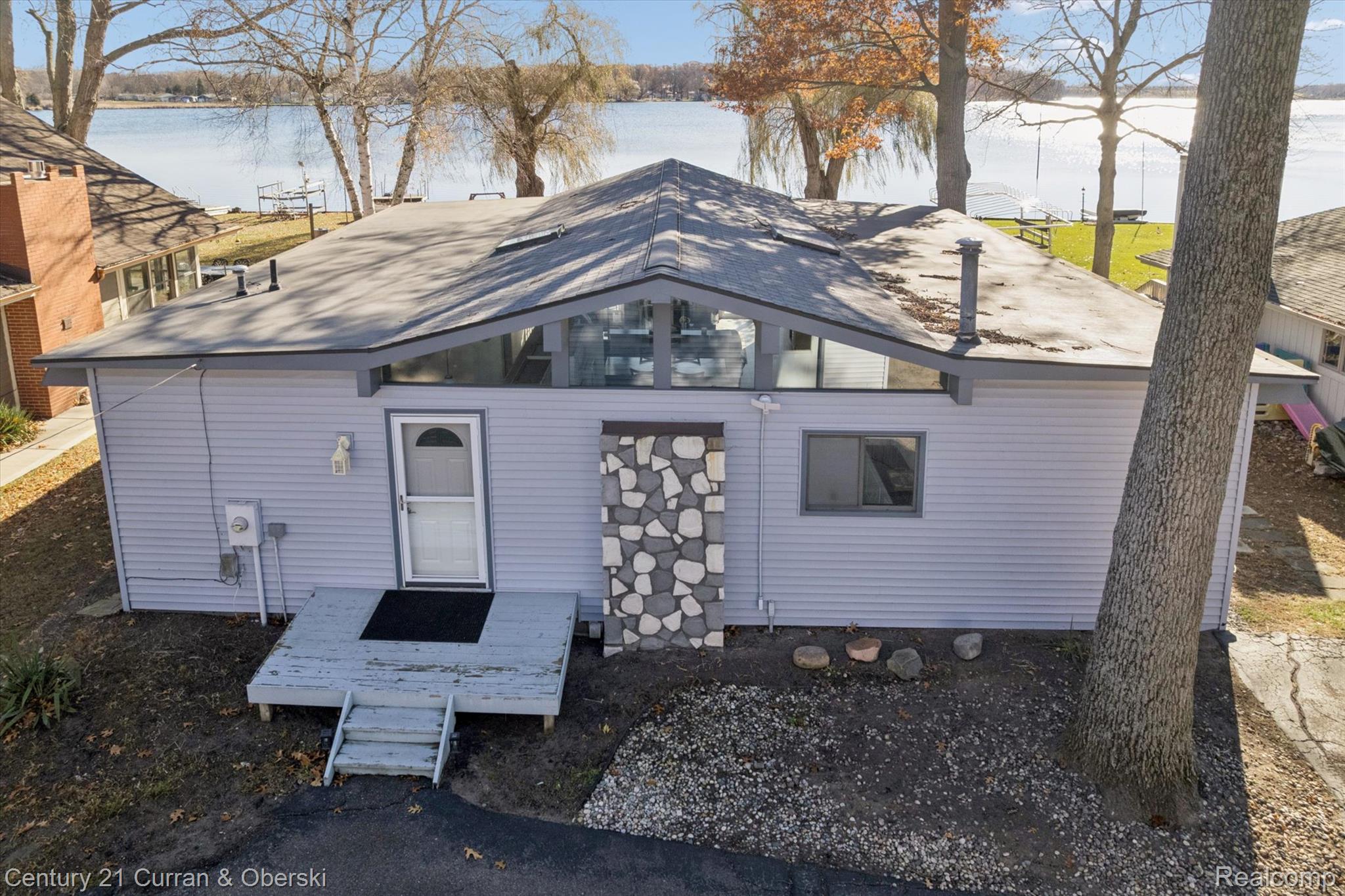 2662 Vineyard Lane