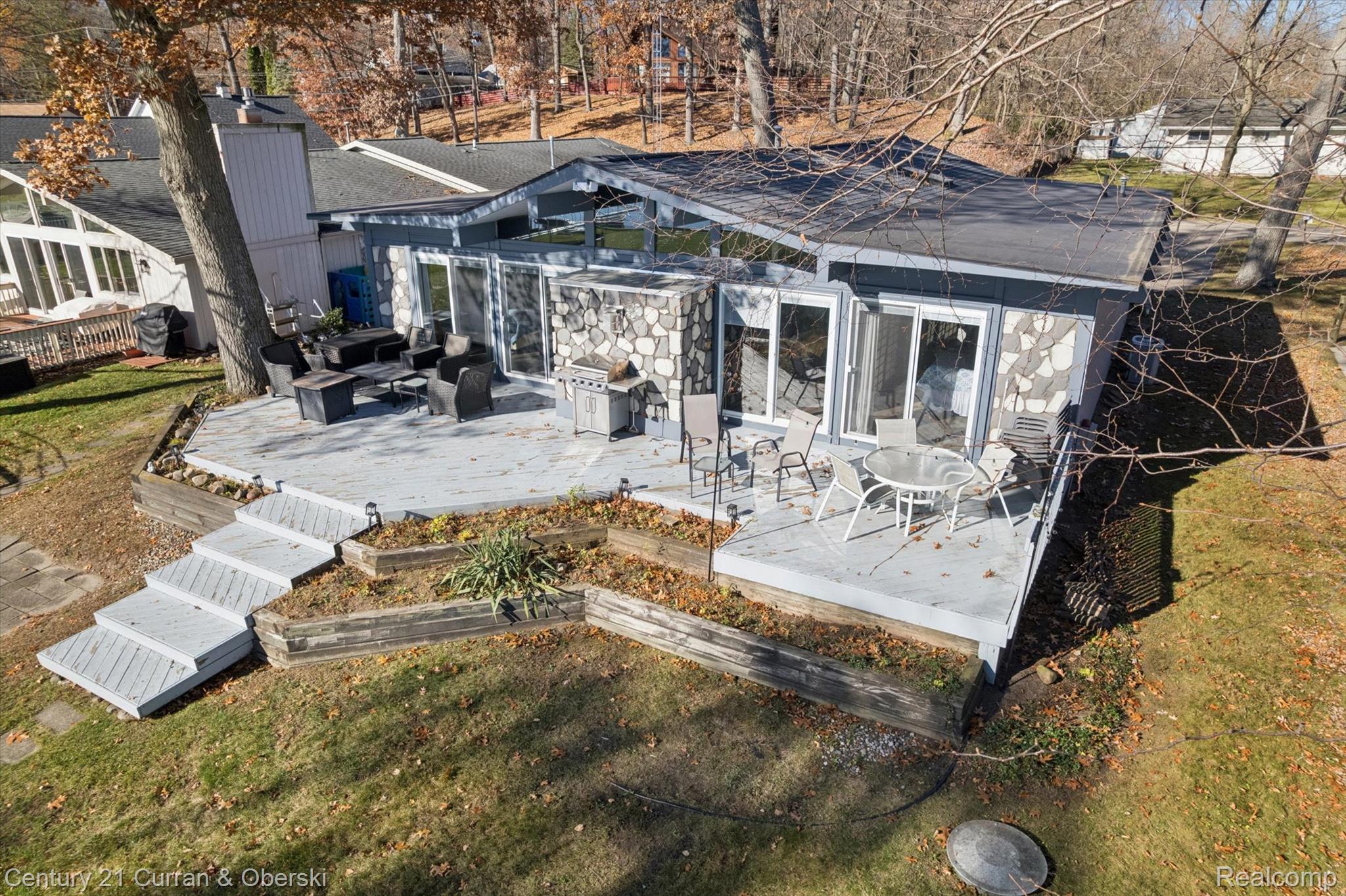 2662 Vineyard Lane