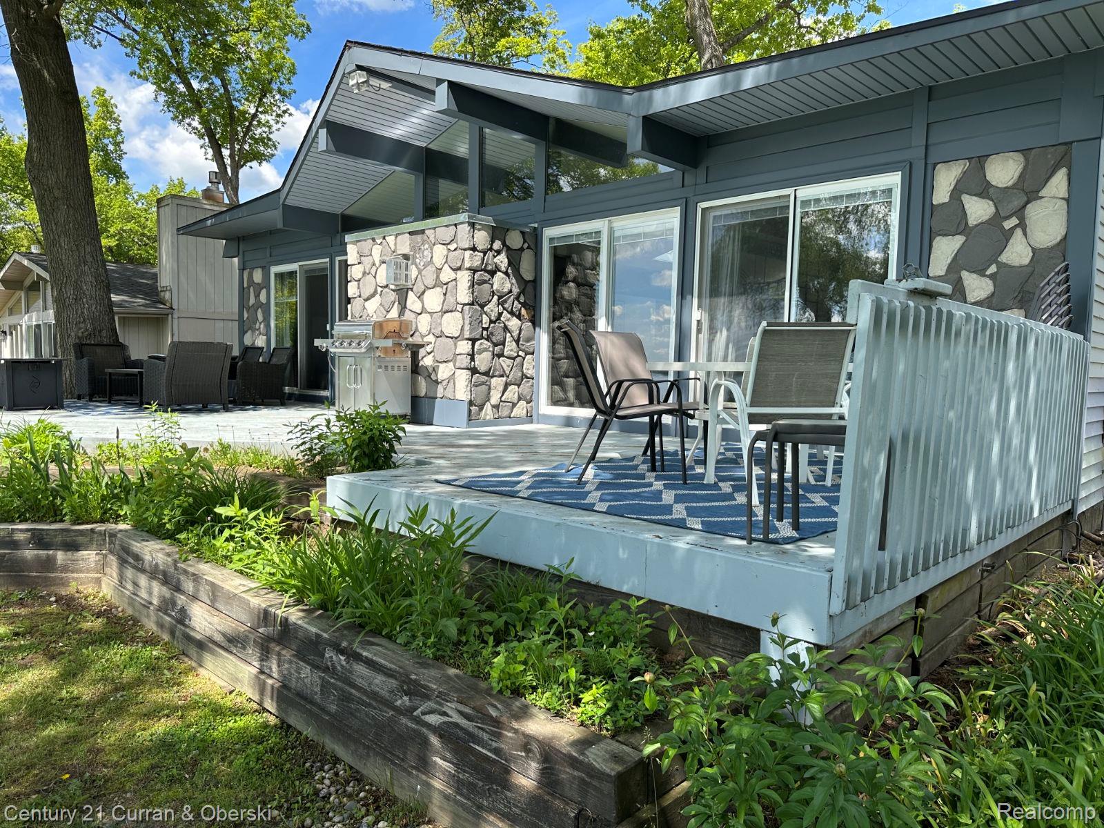 2662 Vineyard Lane