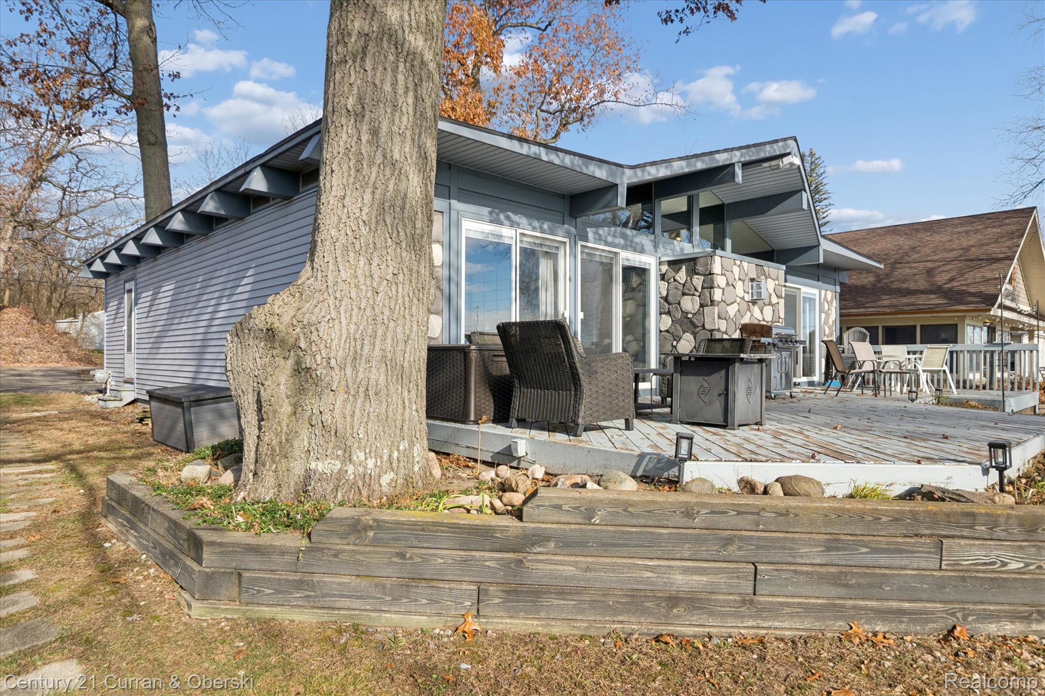2662 Vineyard Lane