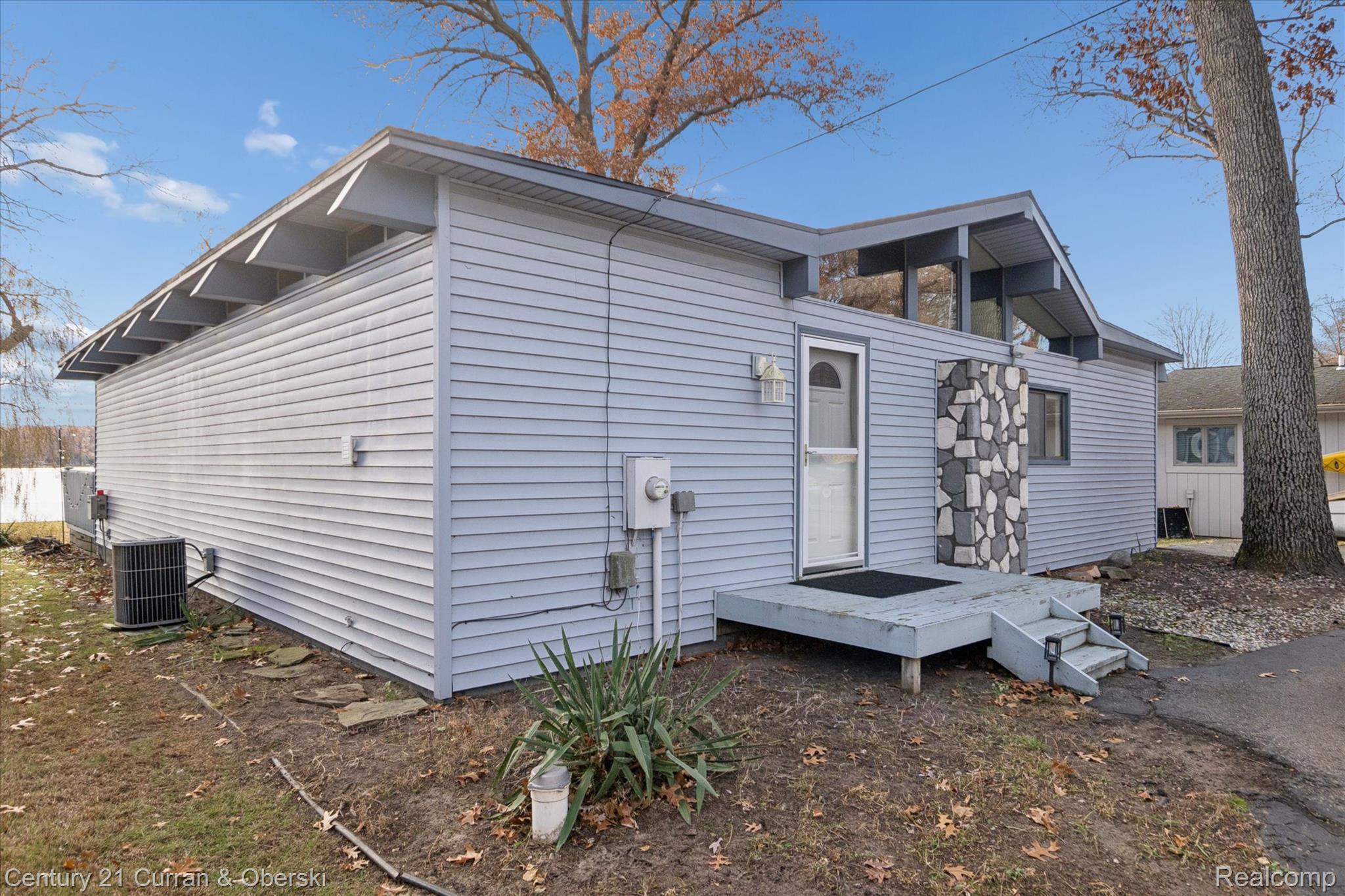 2662 Vineyard Lane