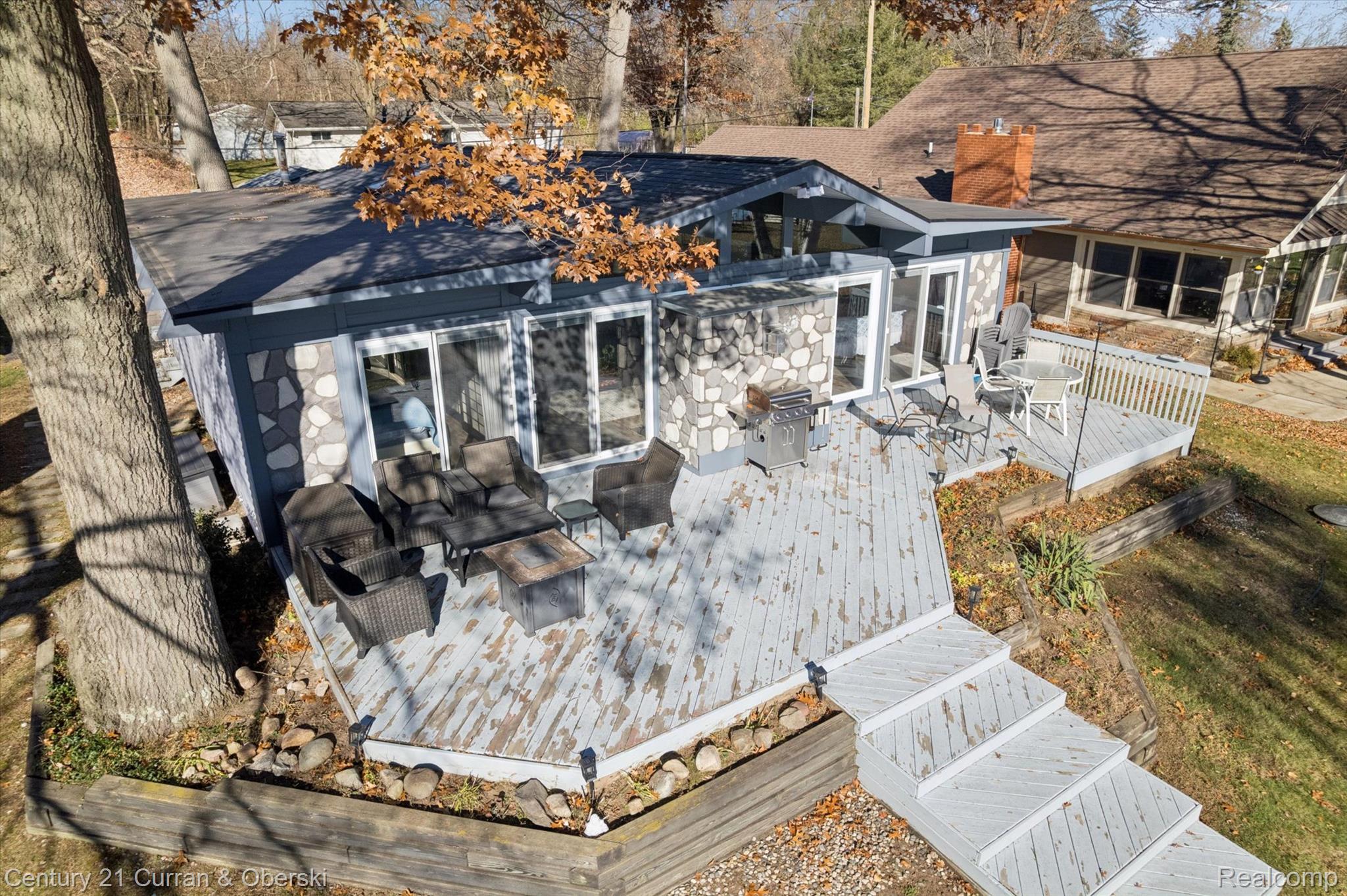 2662 Vineyard Lane