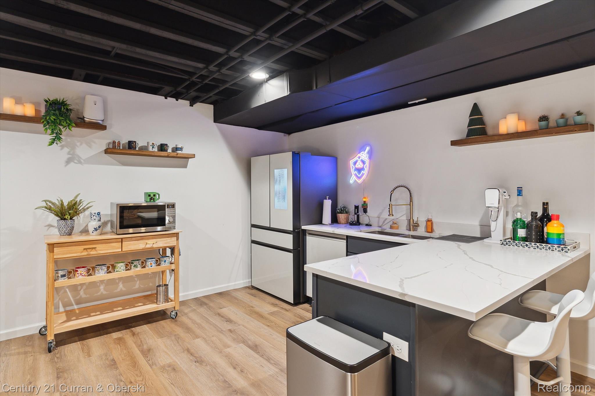 2217 N Wilson Avenue