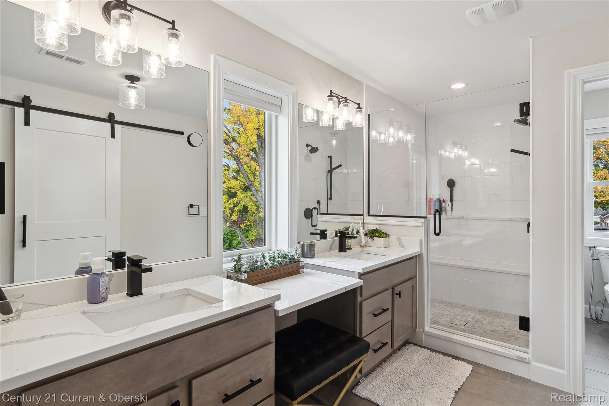 2217 N Wilson Avenue