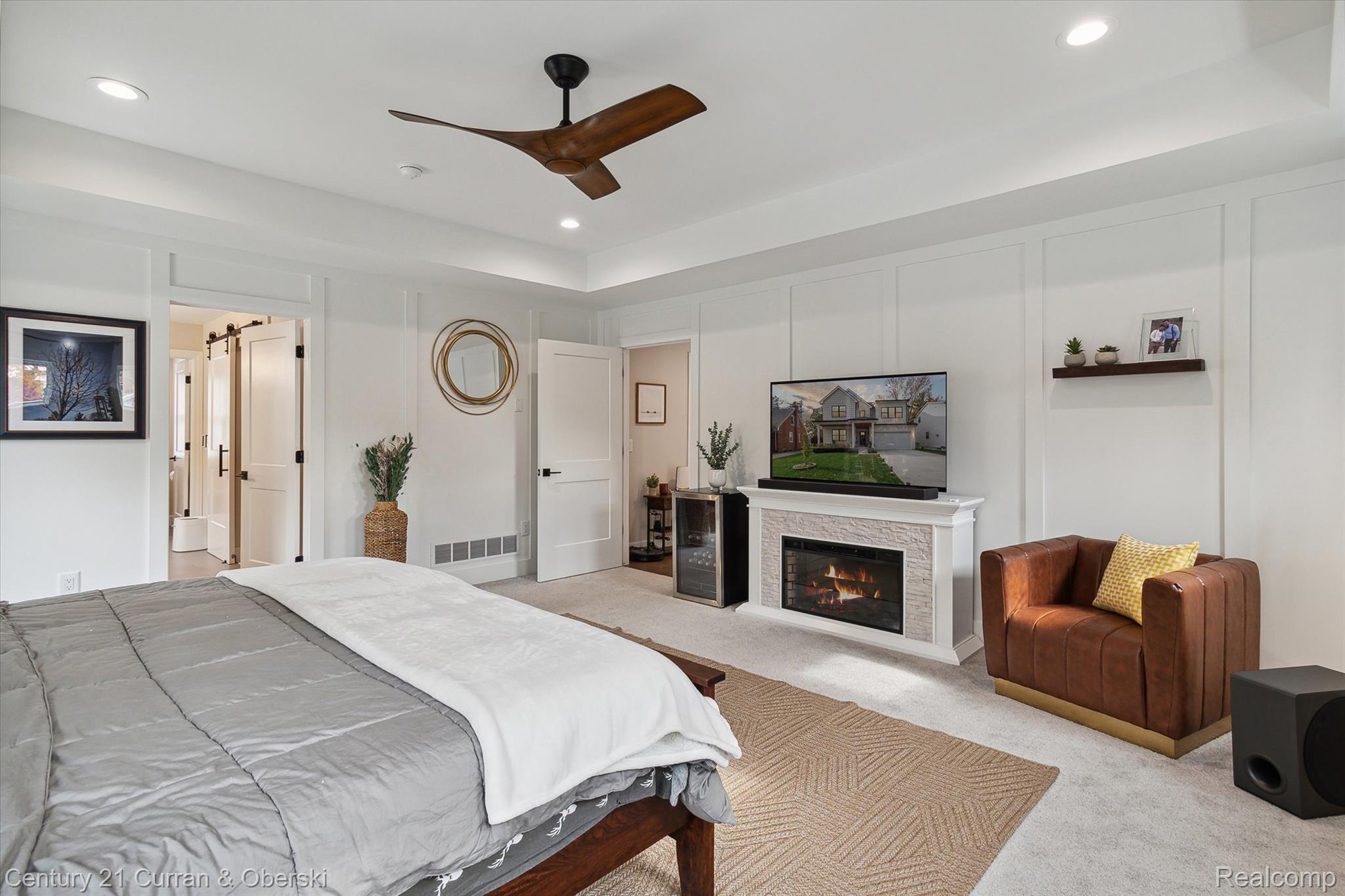 2217 N Wilson Avenue