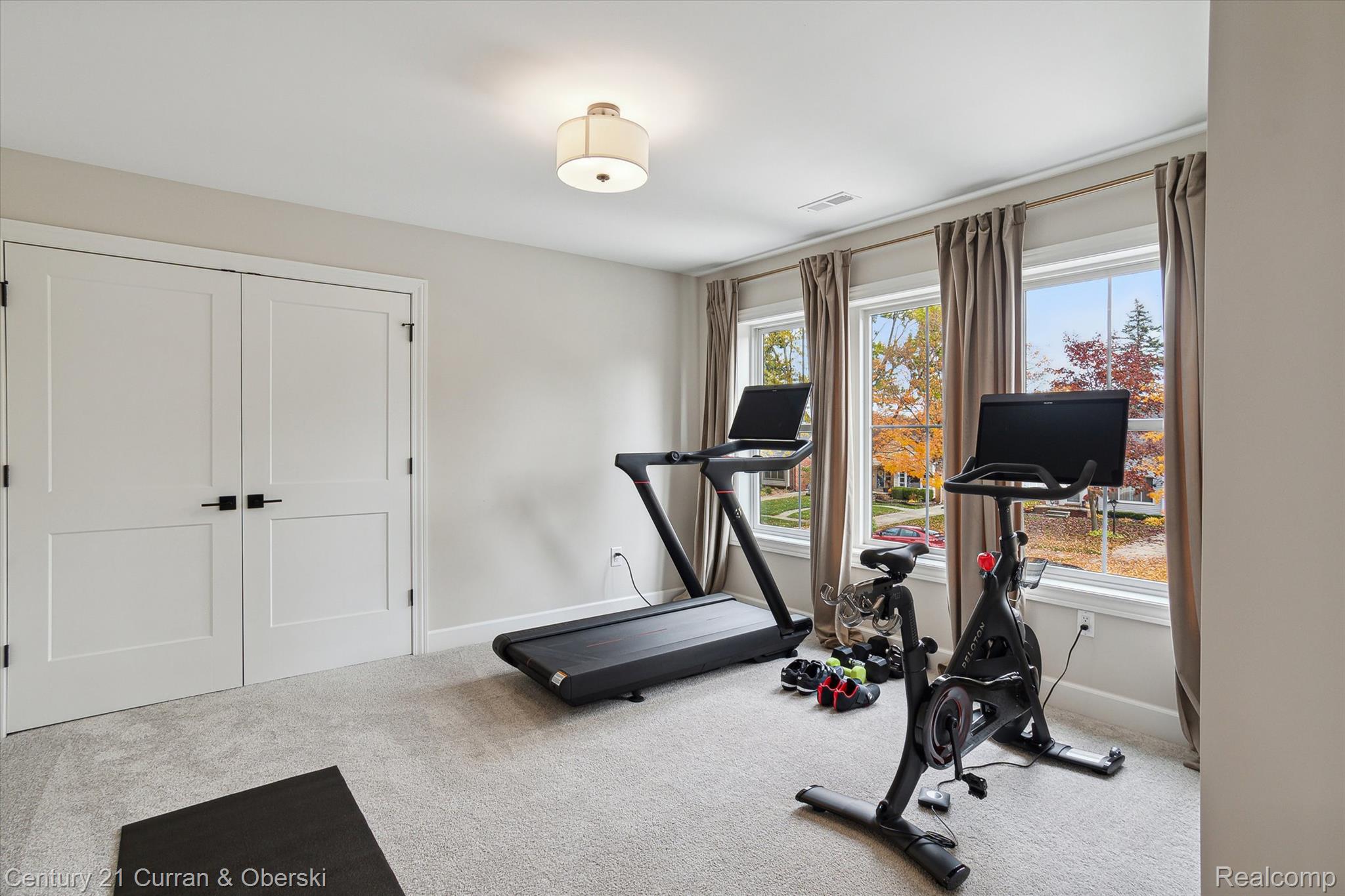 2217 N Wilson Avenue