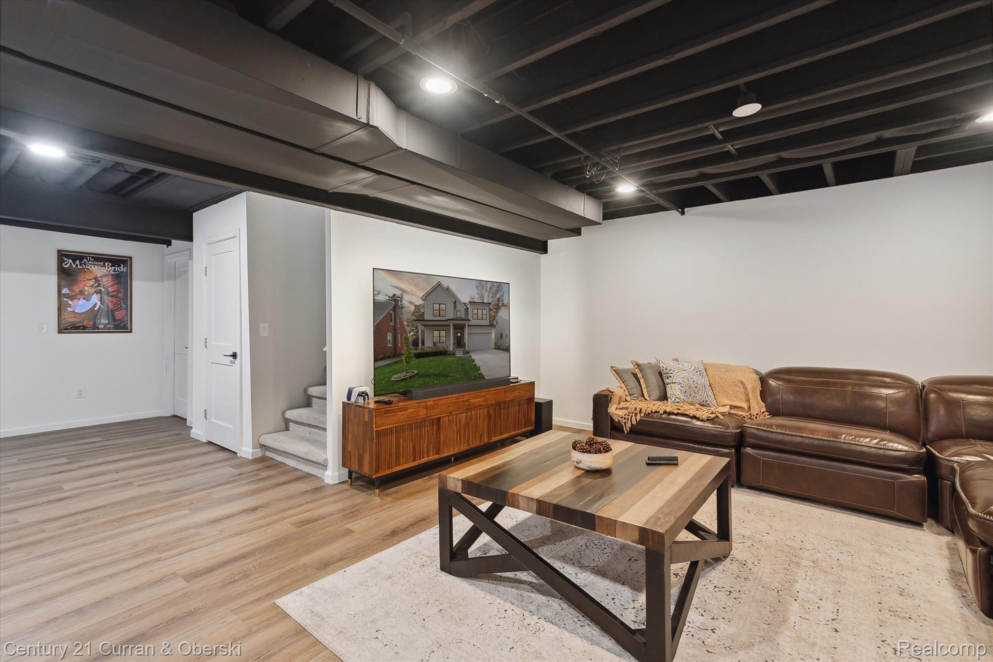 2217 N Wilson Avenue