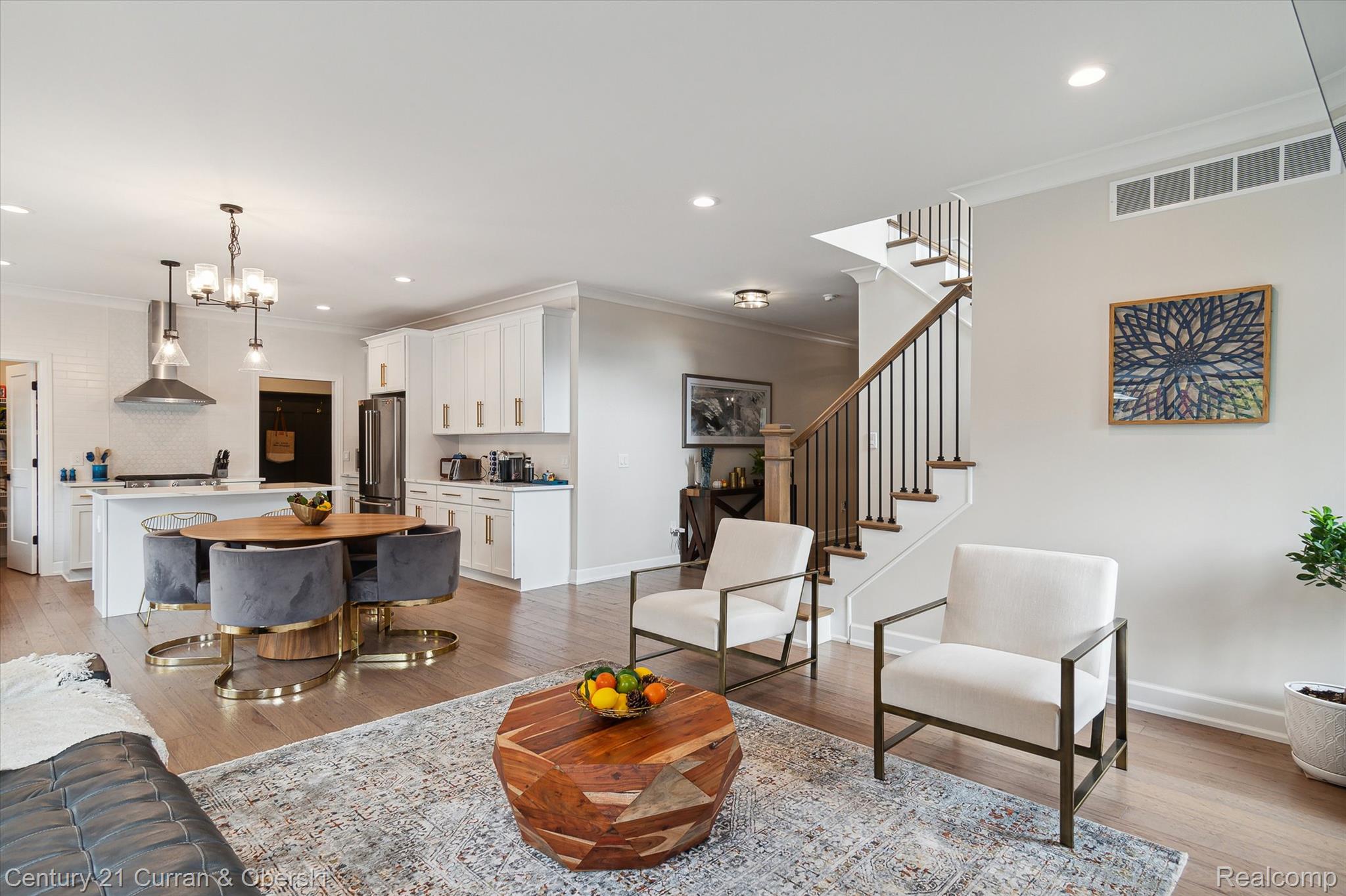 2217 N Wilson Avenue