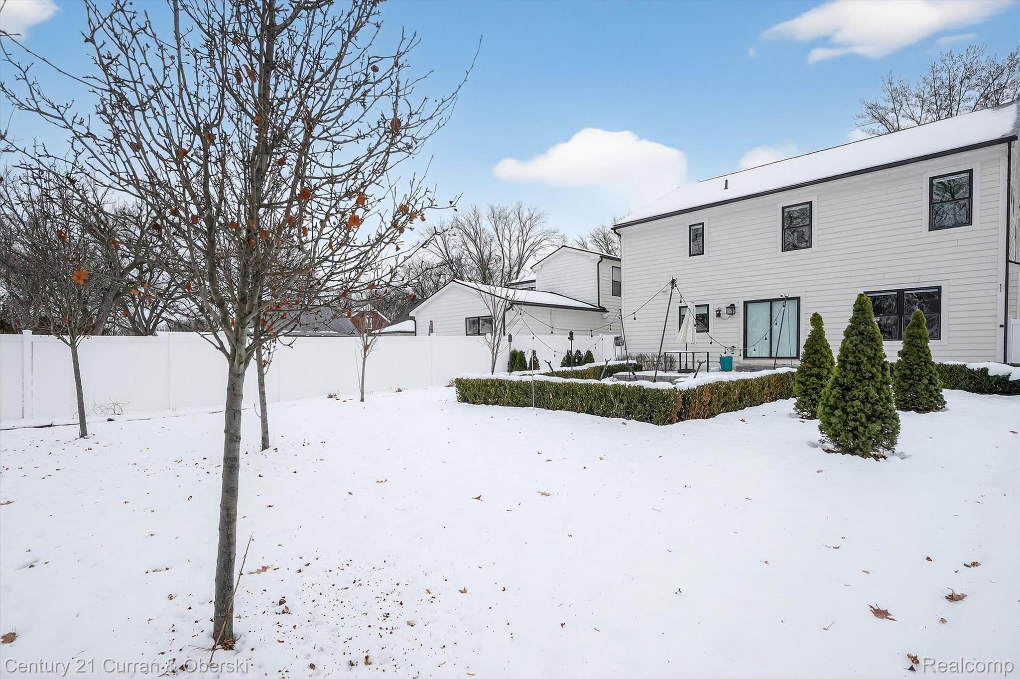 2217 N Wilson Avenue