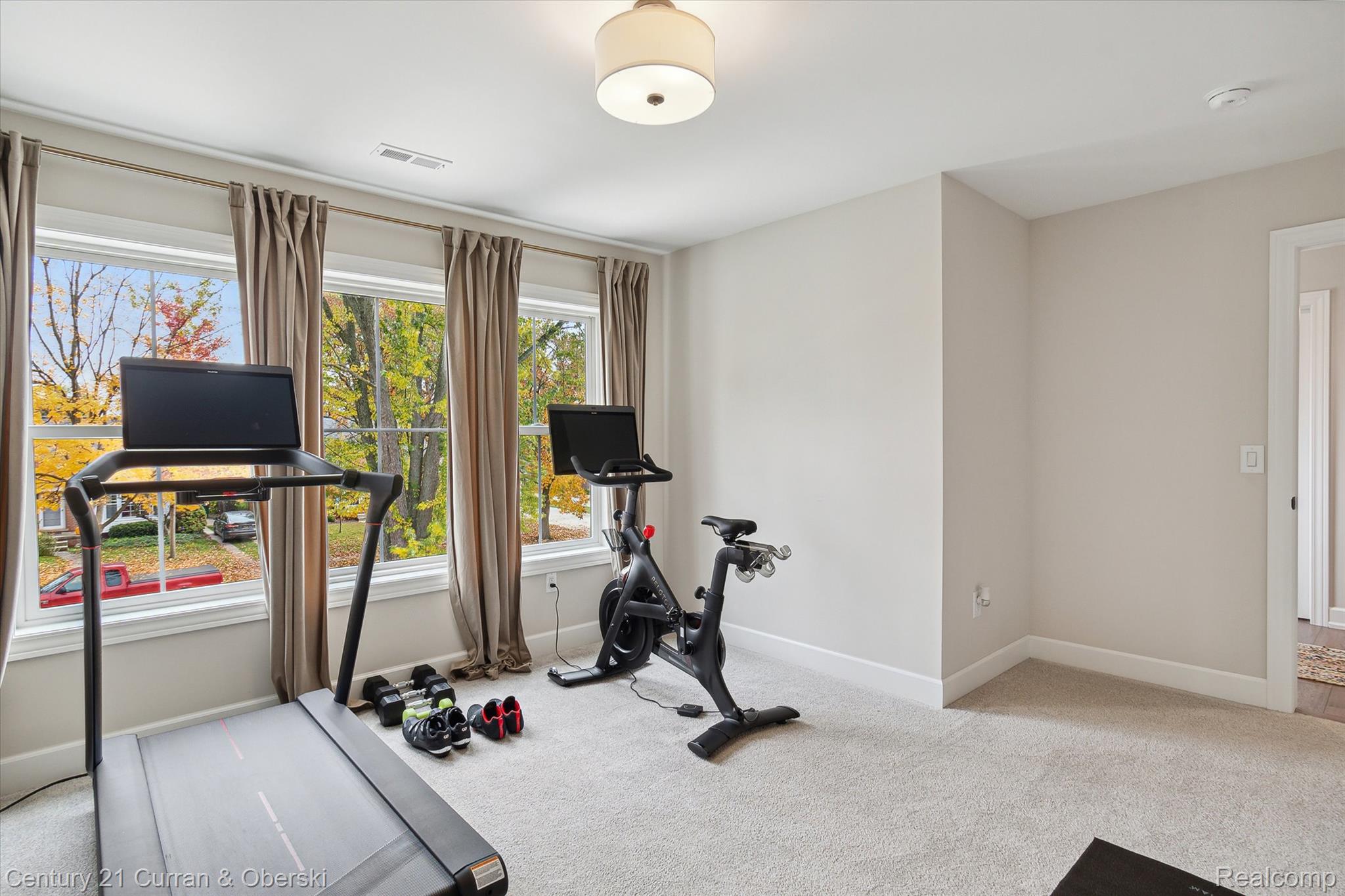 2217 N Wilson Avenue