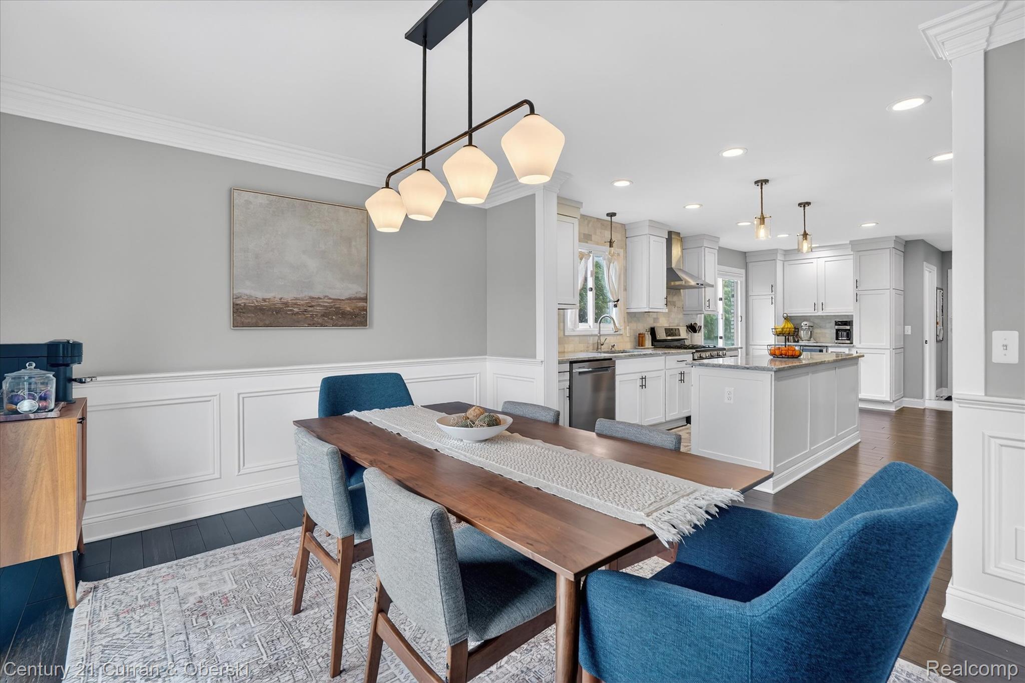 1698 Farnborough Drive