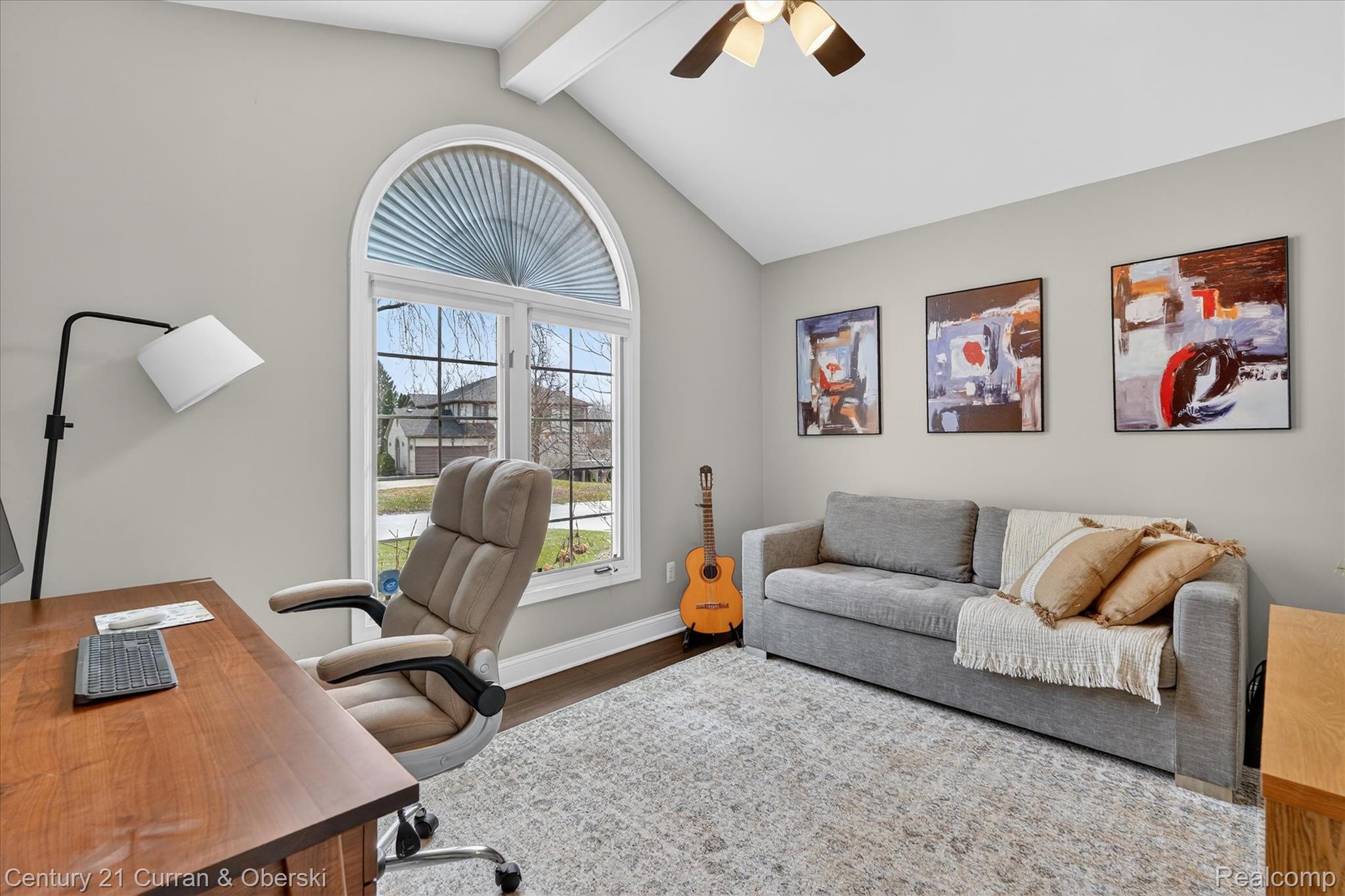 1698 Farnborough Drive