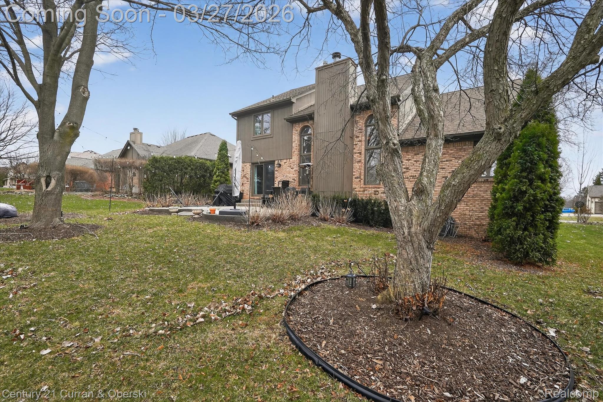 1698 Farnborough Drive