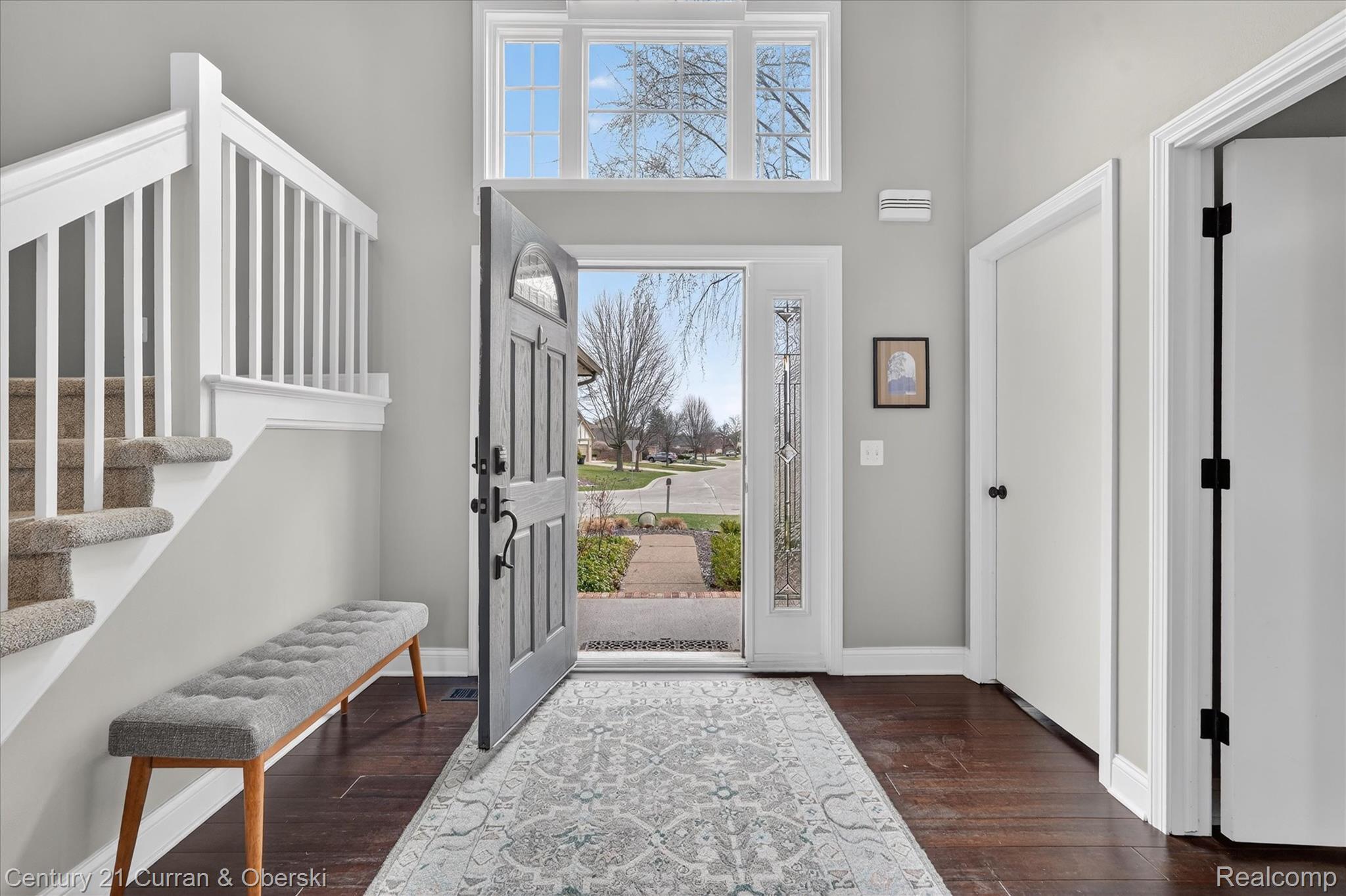 1698 Farnborough Drive