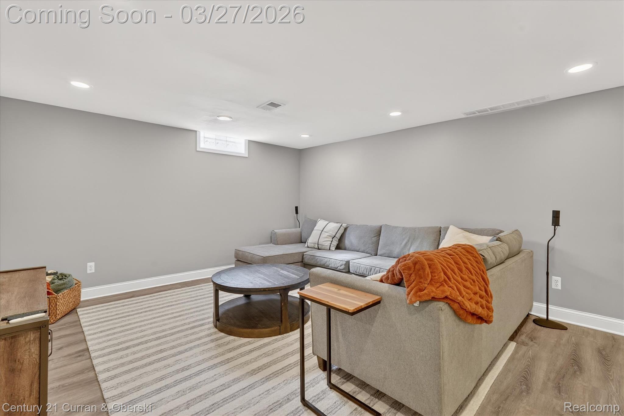 1698 Farnborough Drive