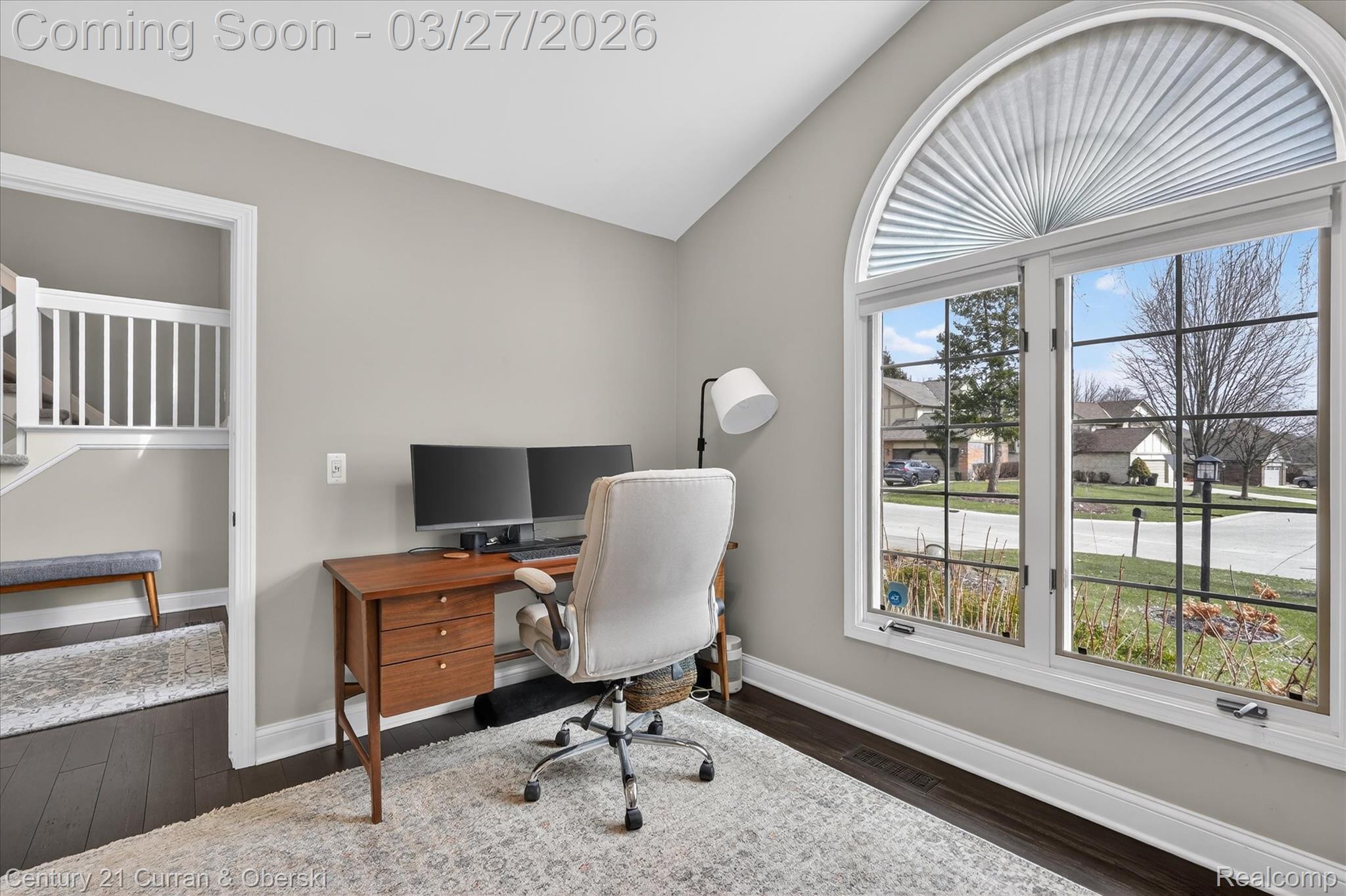 1698 Farnborough Drive