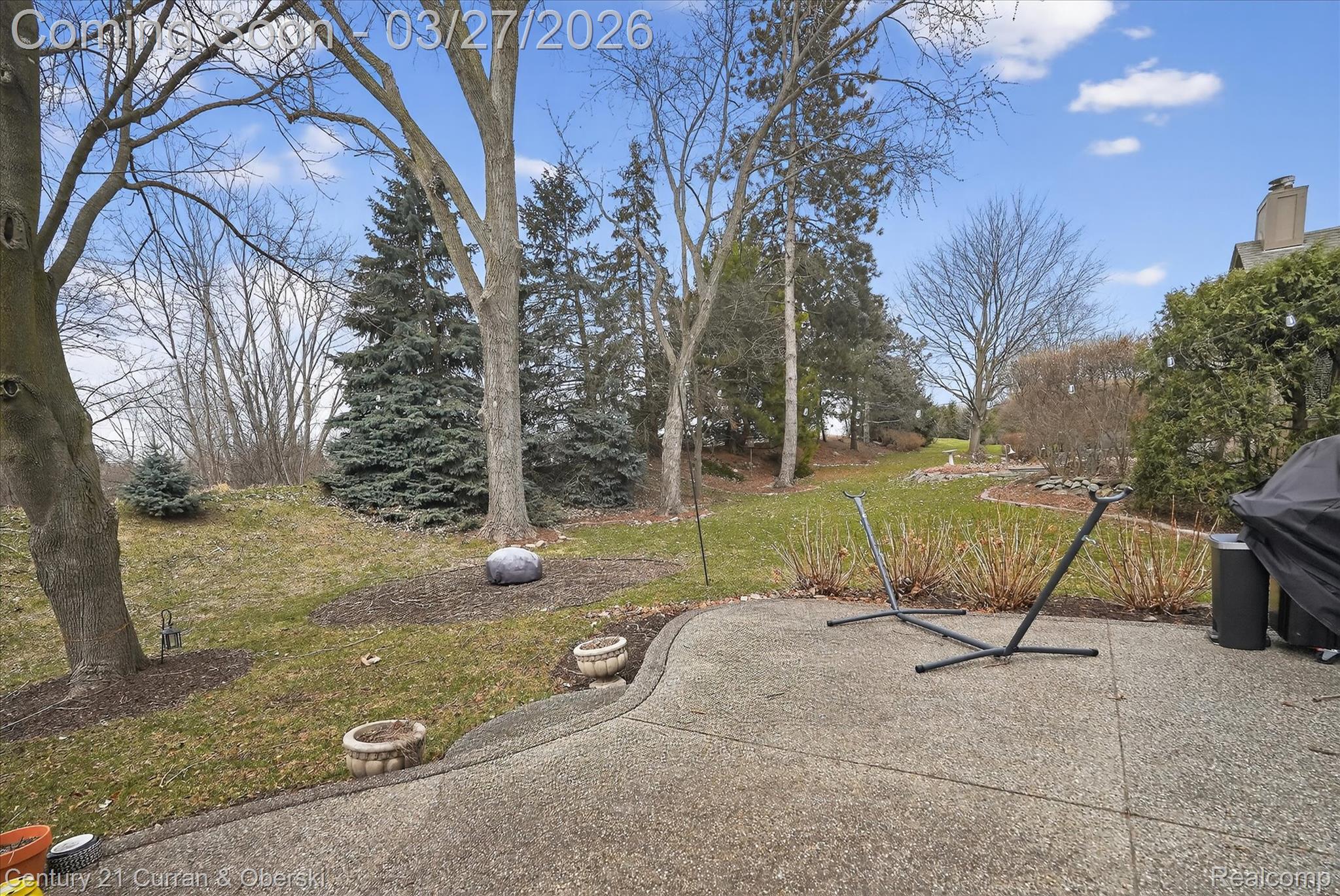 1698 Farnborough Drive