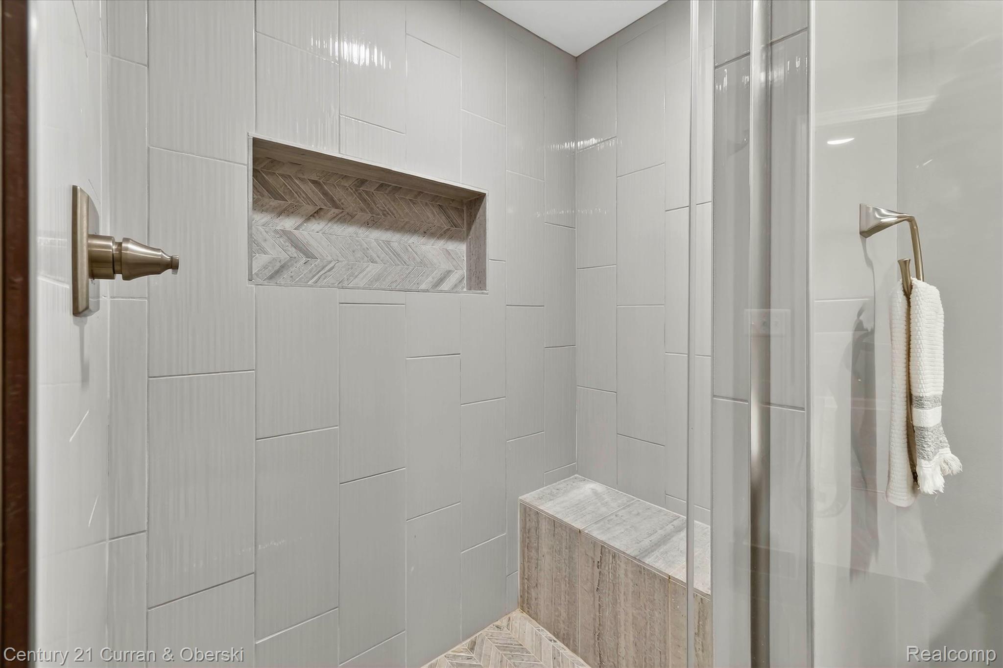 1698 Farnborough Drive