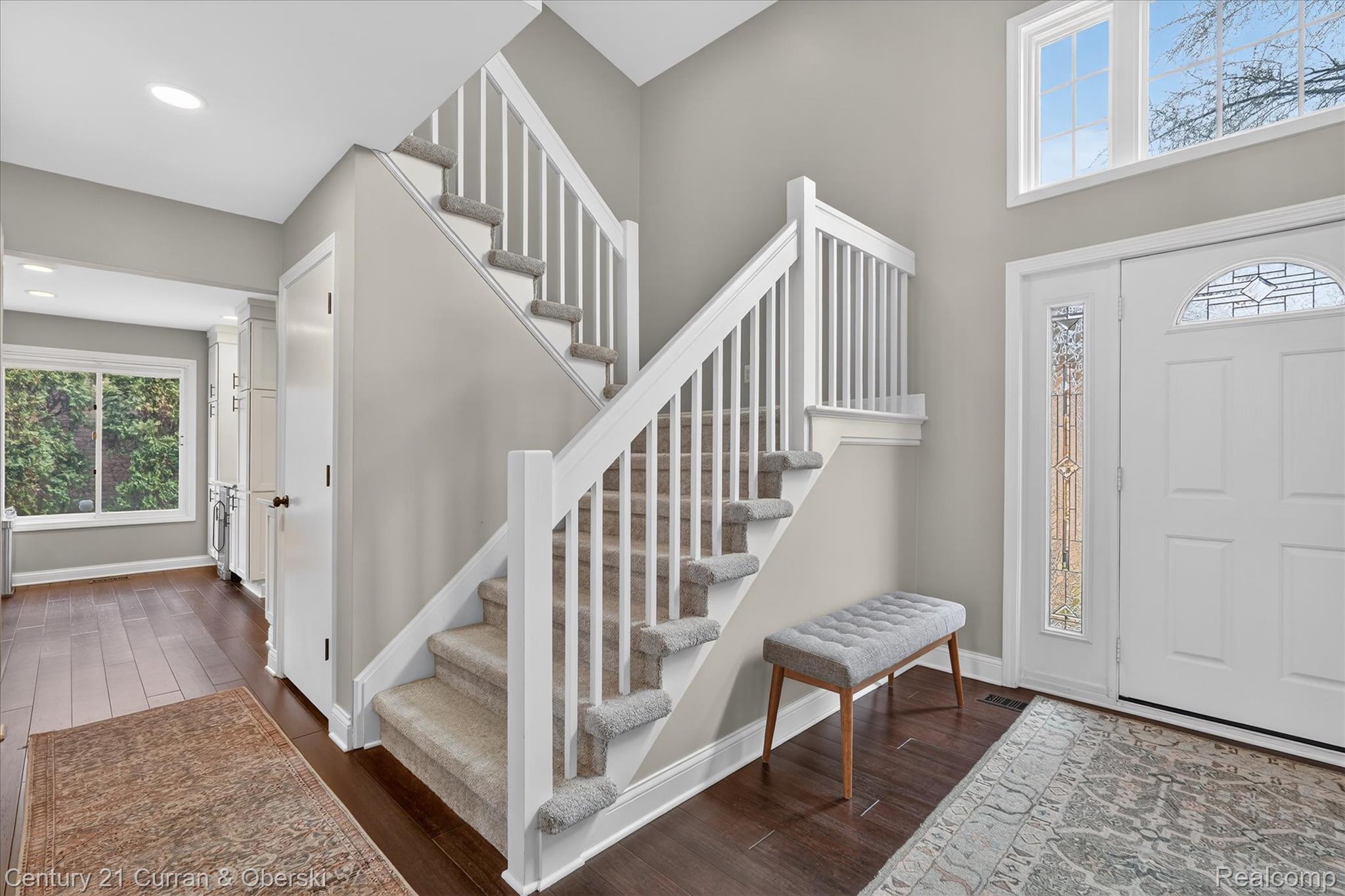 1698 Farnborough Drive