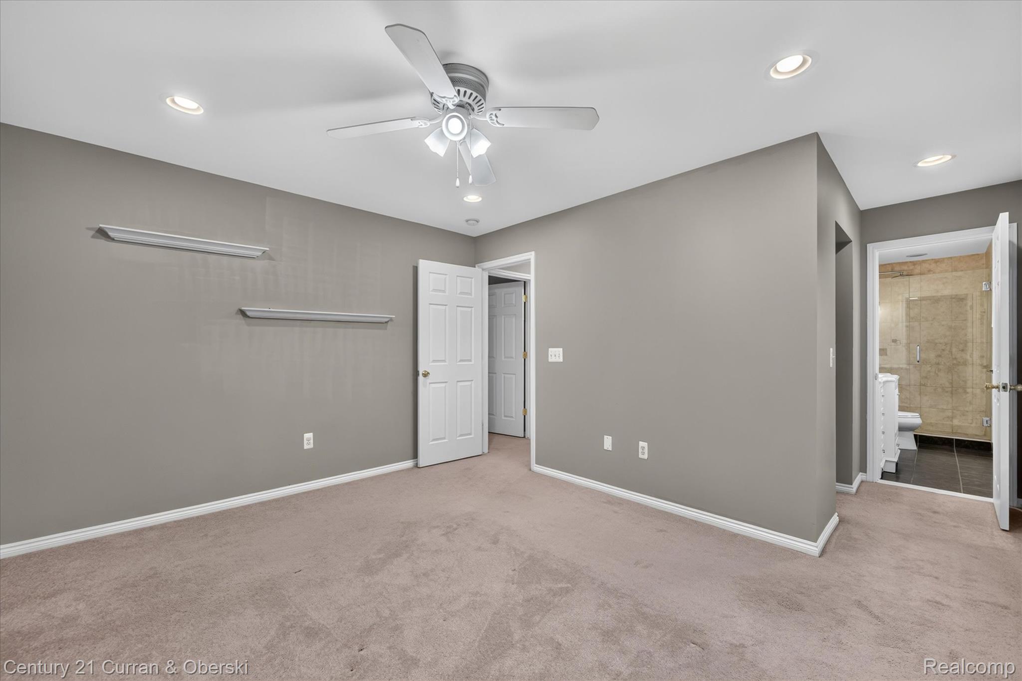 3813 Rochester Road