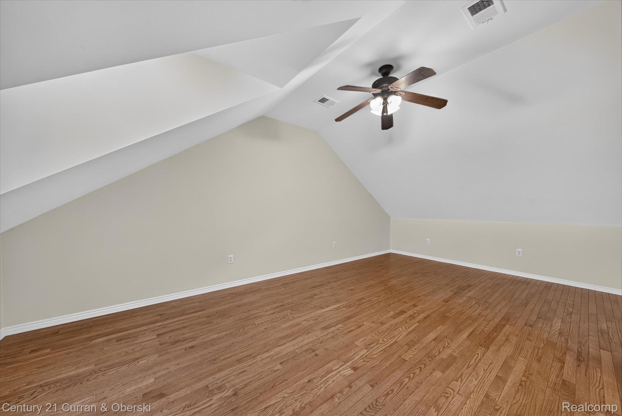 3813 Rochester Road