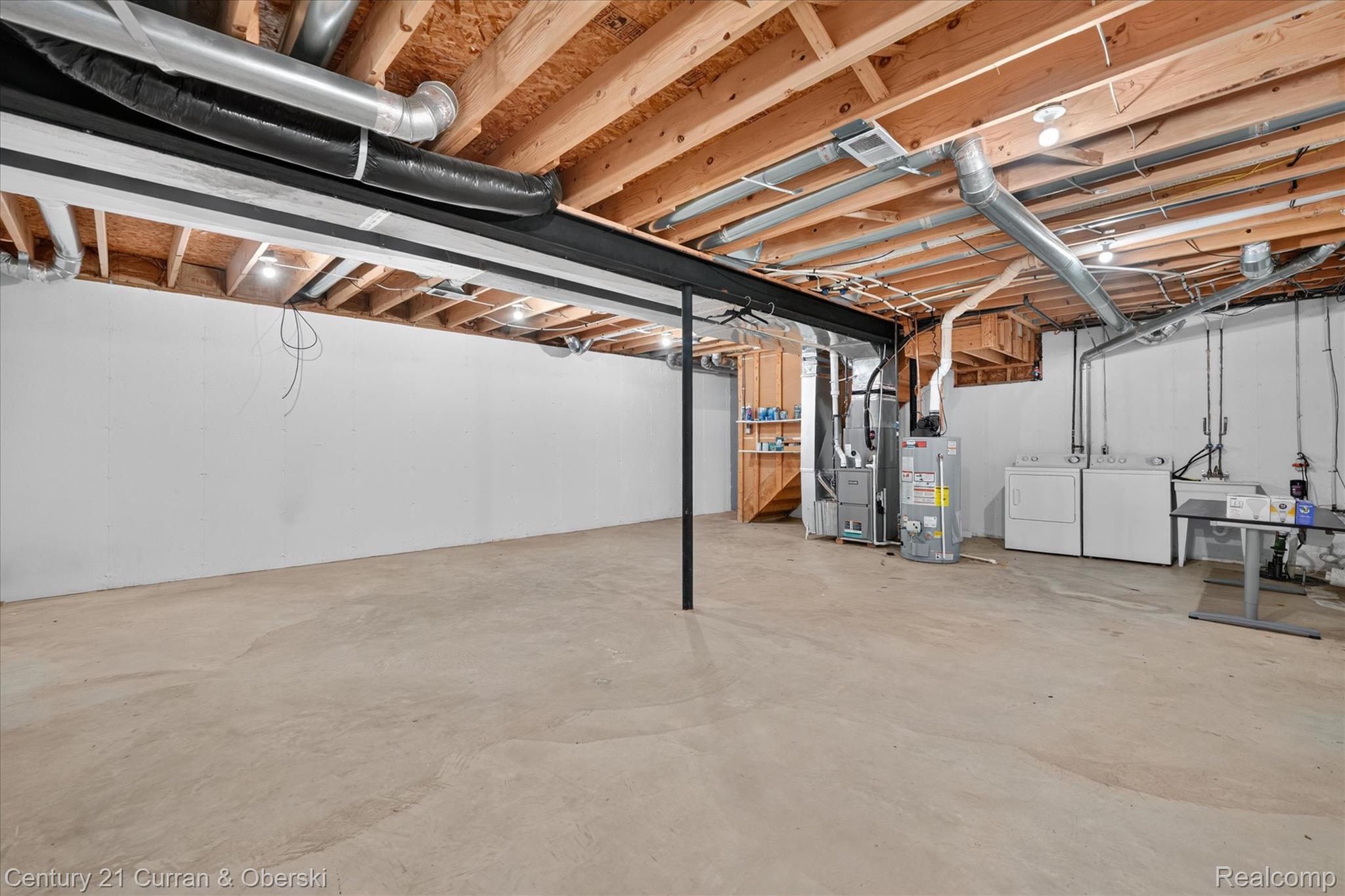 3813 Rochester Road