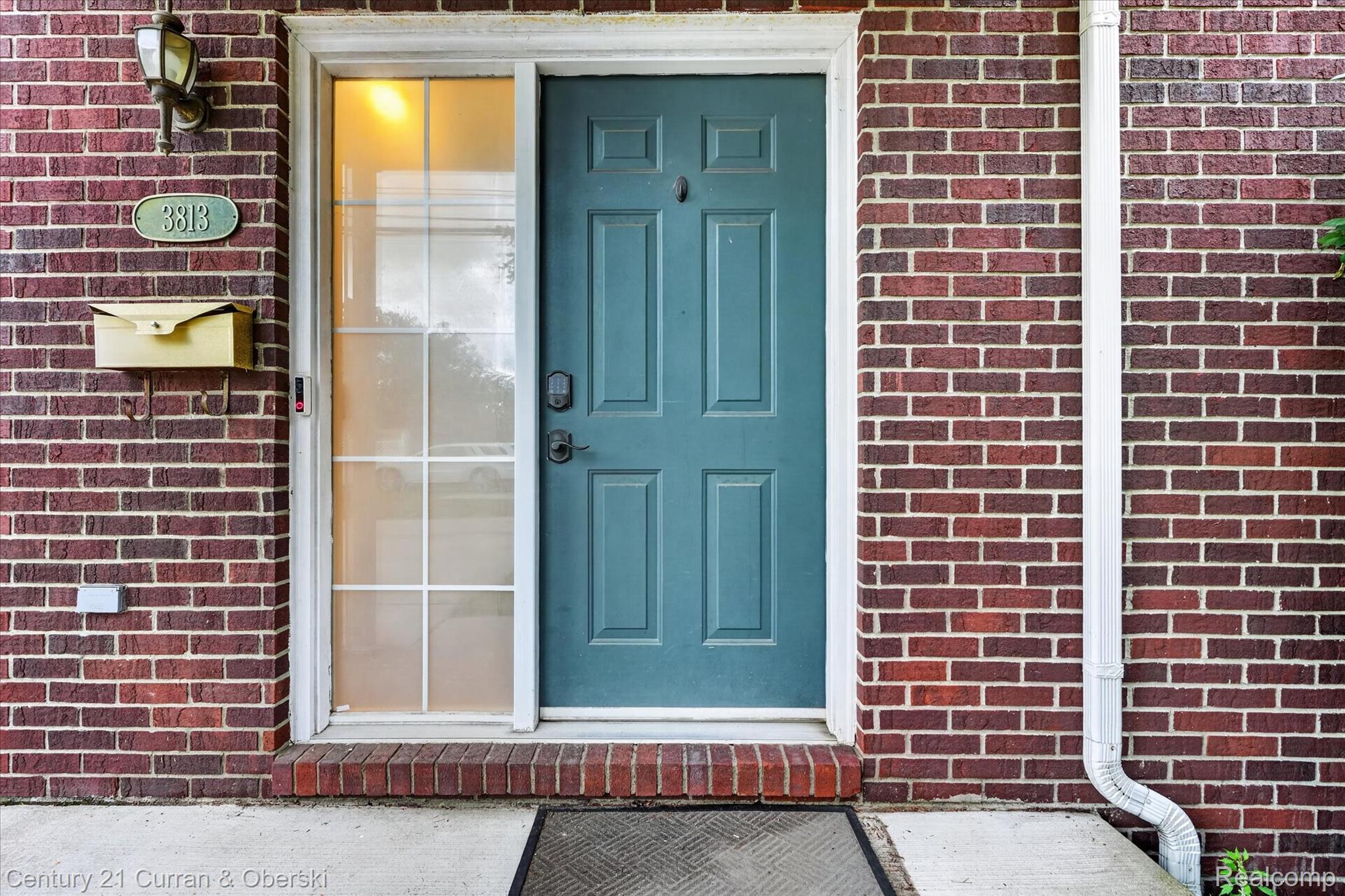 3813 Rochester Road
