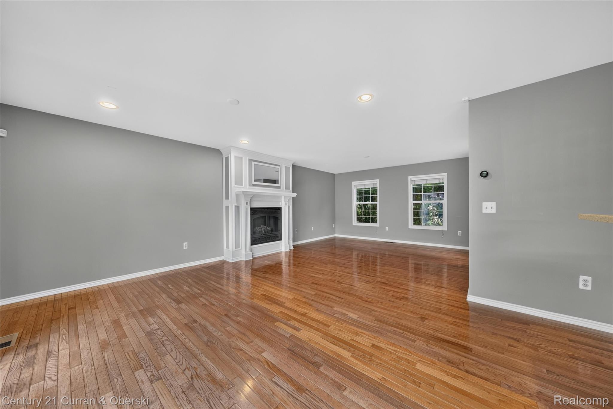 3813 Rochester Road