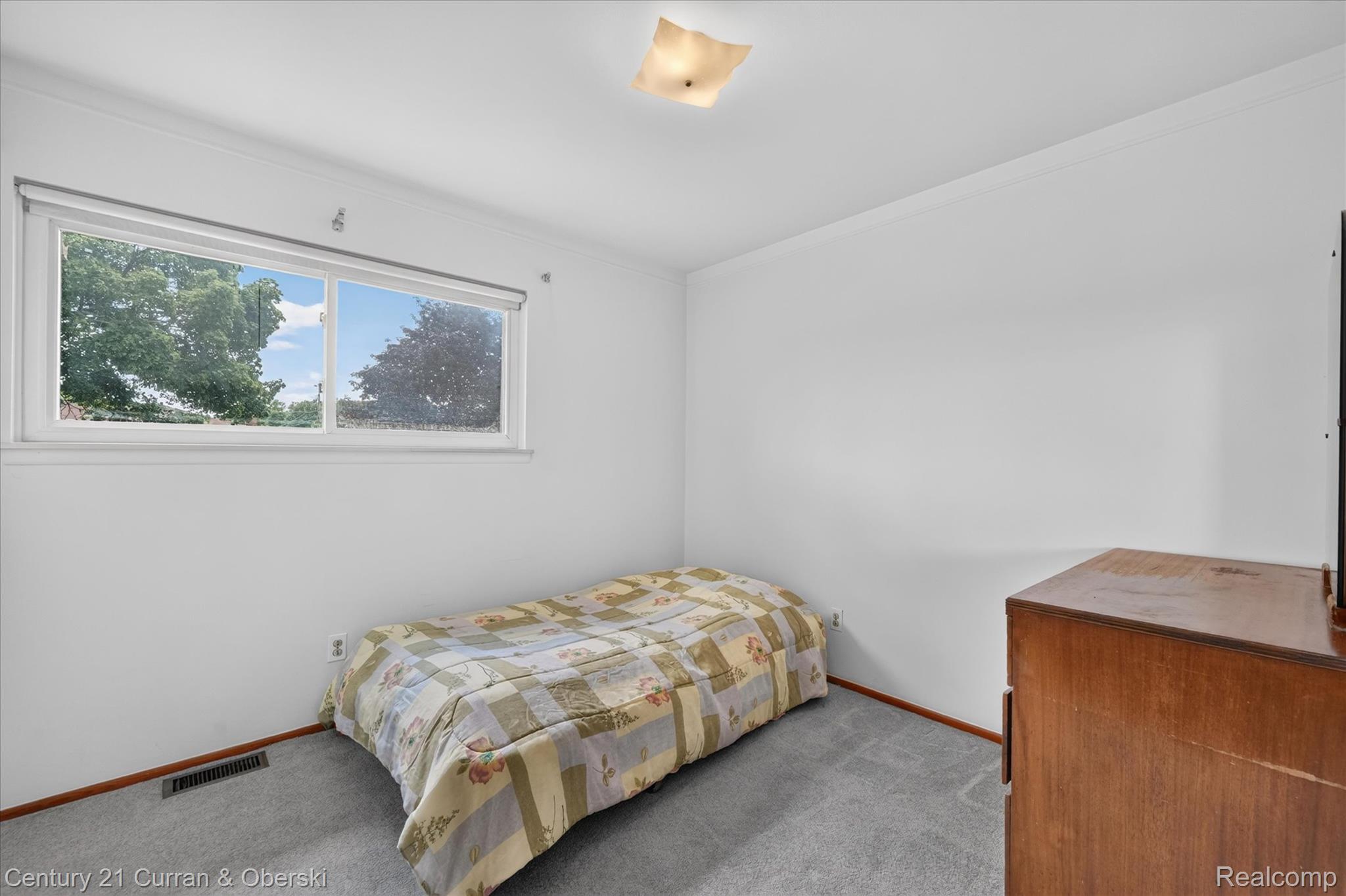 13321 Perry Circle