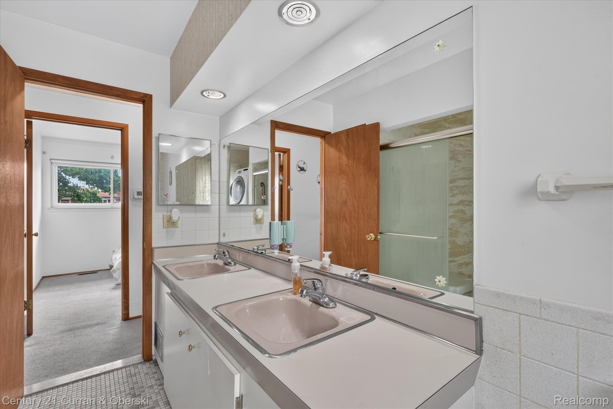 13321 Perry Circle