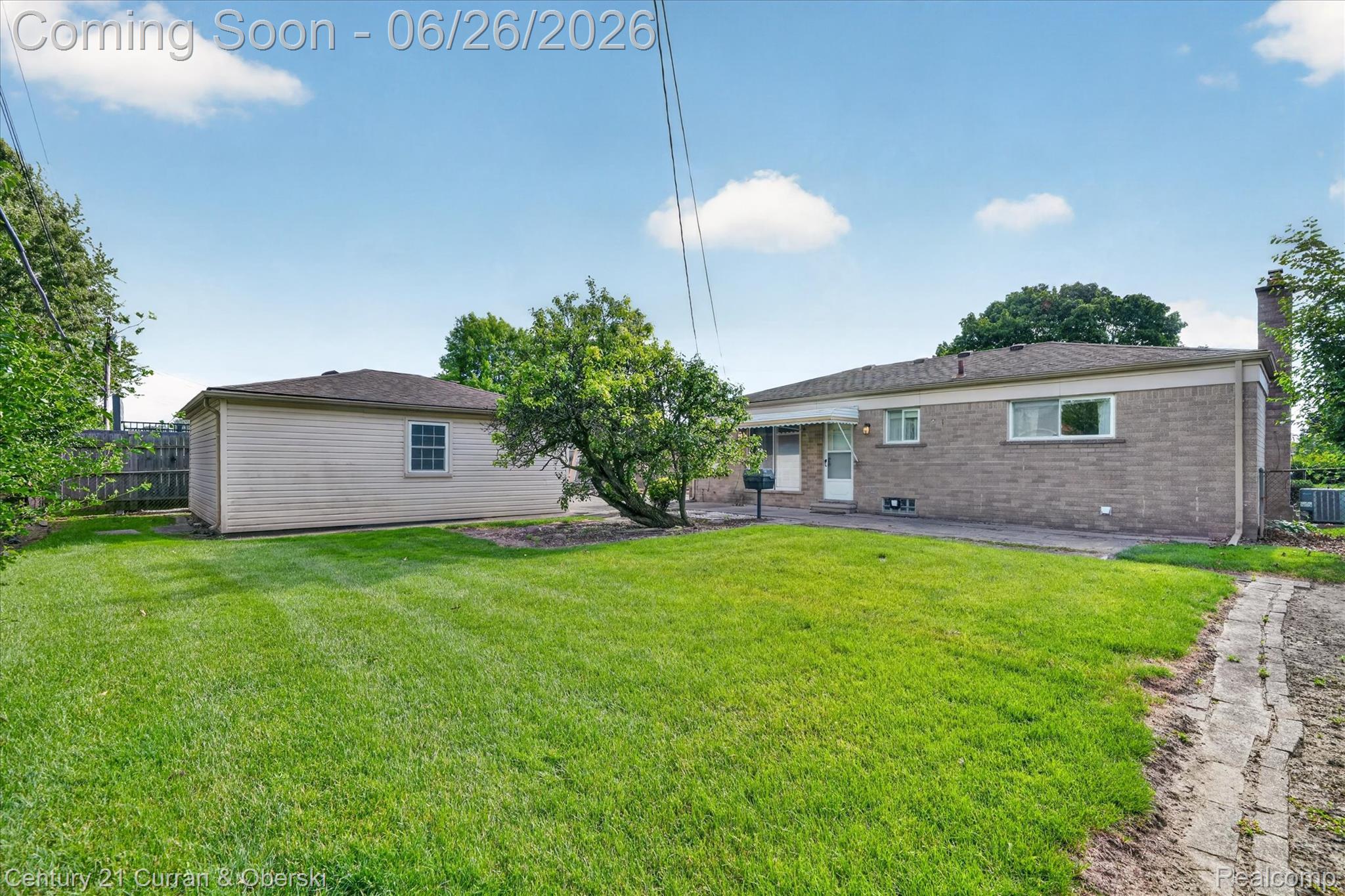 13321 Perry Circle