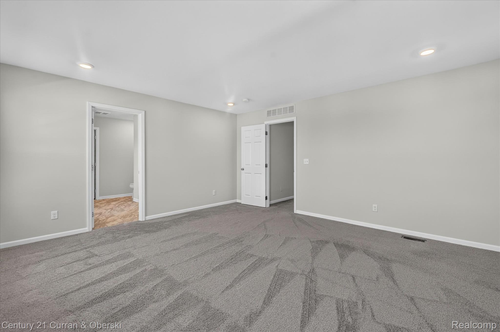 8404 Capstone Drive