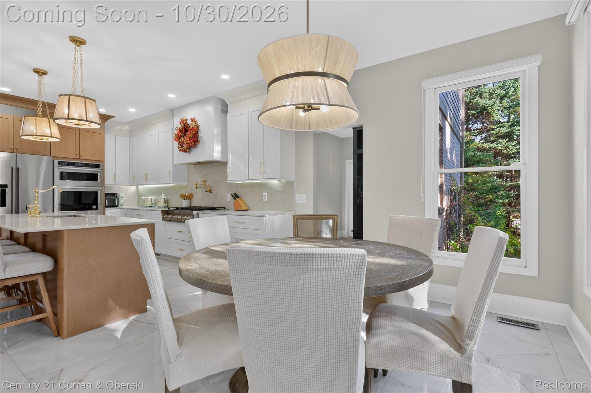 6307 Wildwood LN