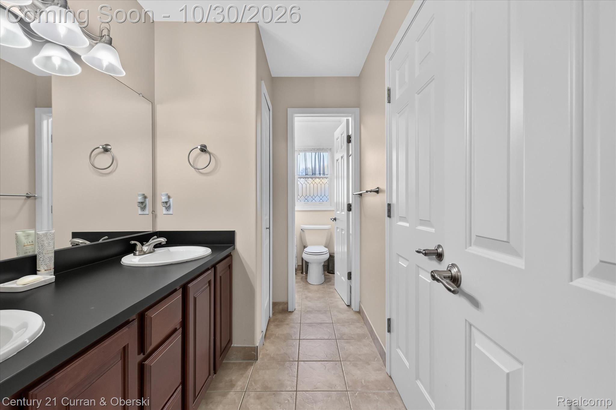 6307 Wildwood LN