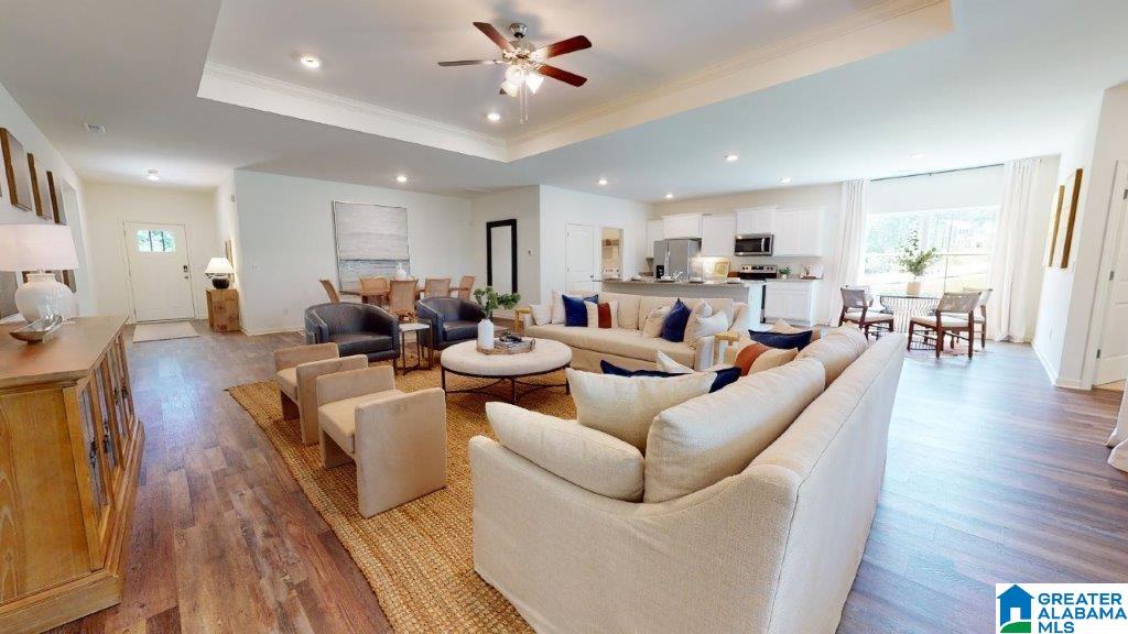 499 CLEARWATER TERRACE