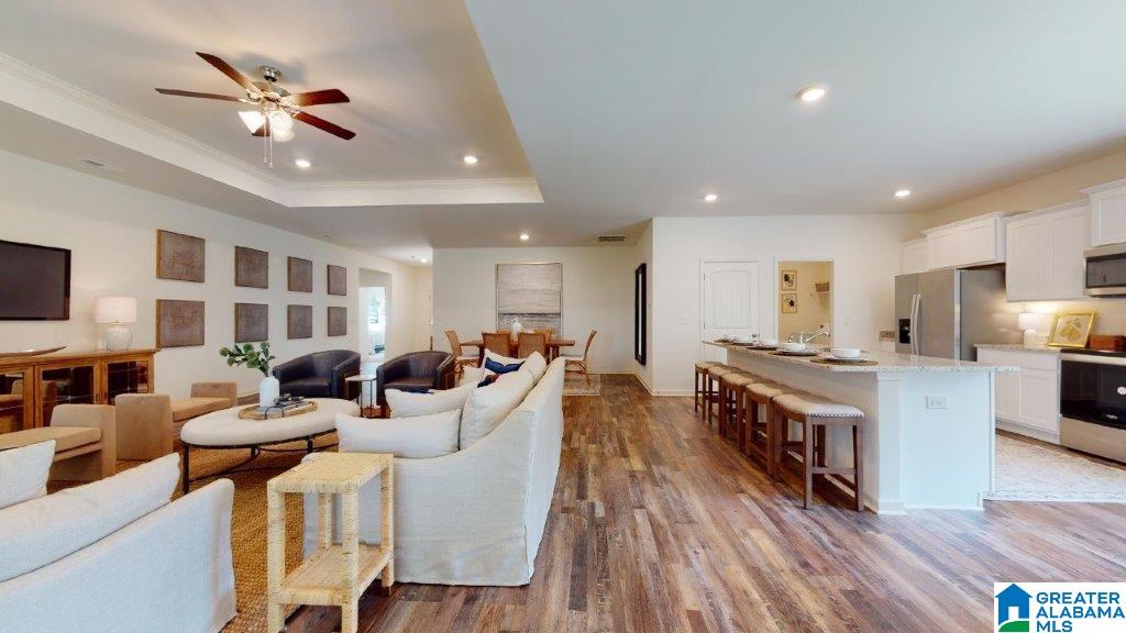 499 CLEARWATER TERRACE