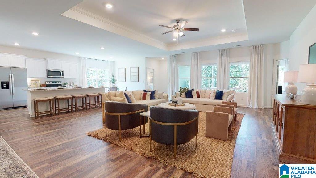 499 CLEARWATER TERRACE