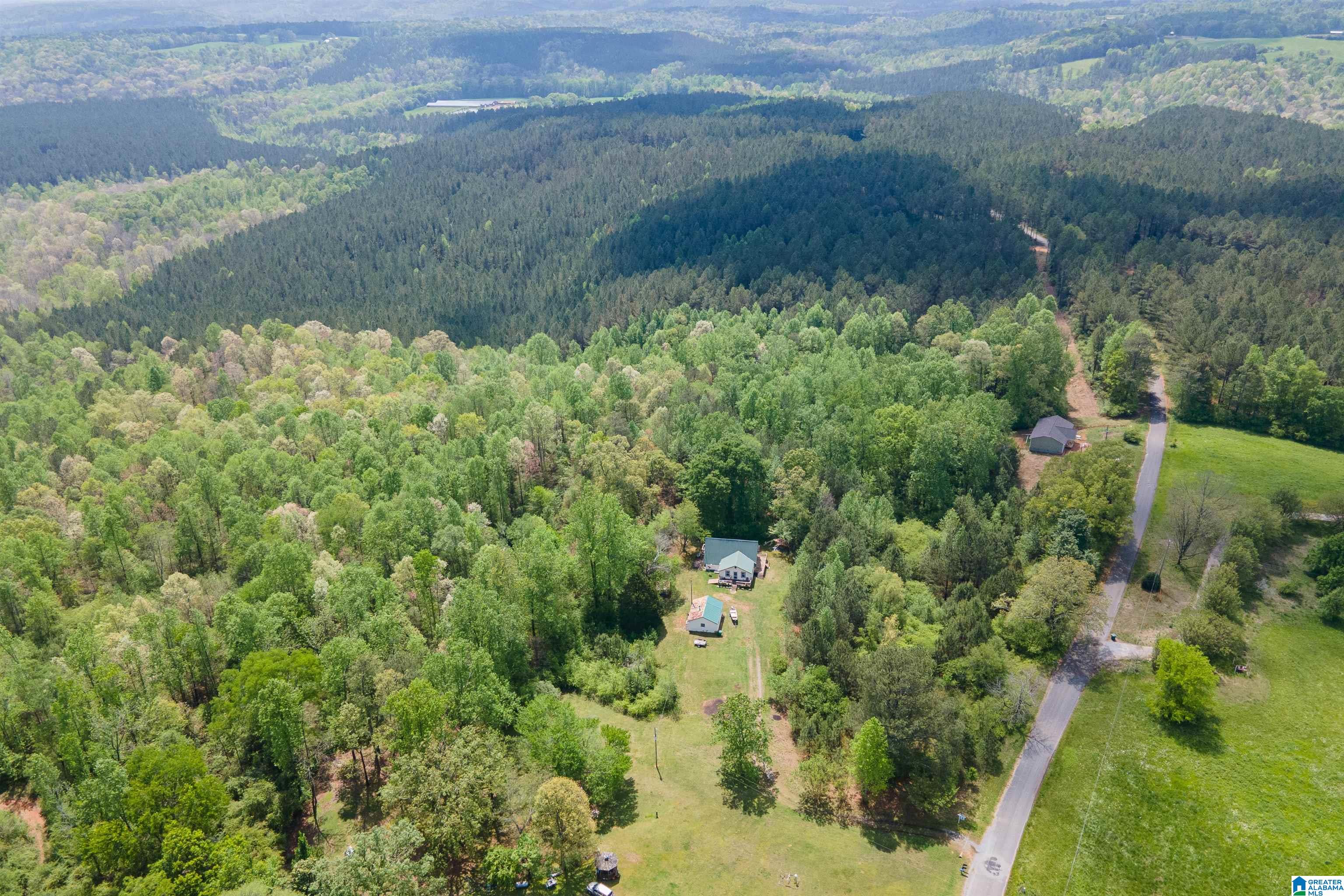 1061 COUNTY ROAD 998