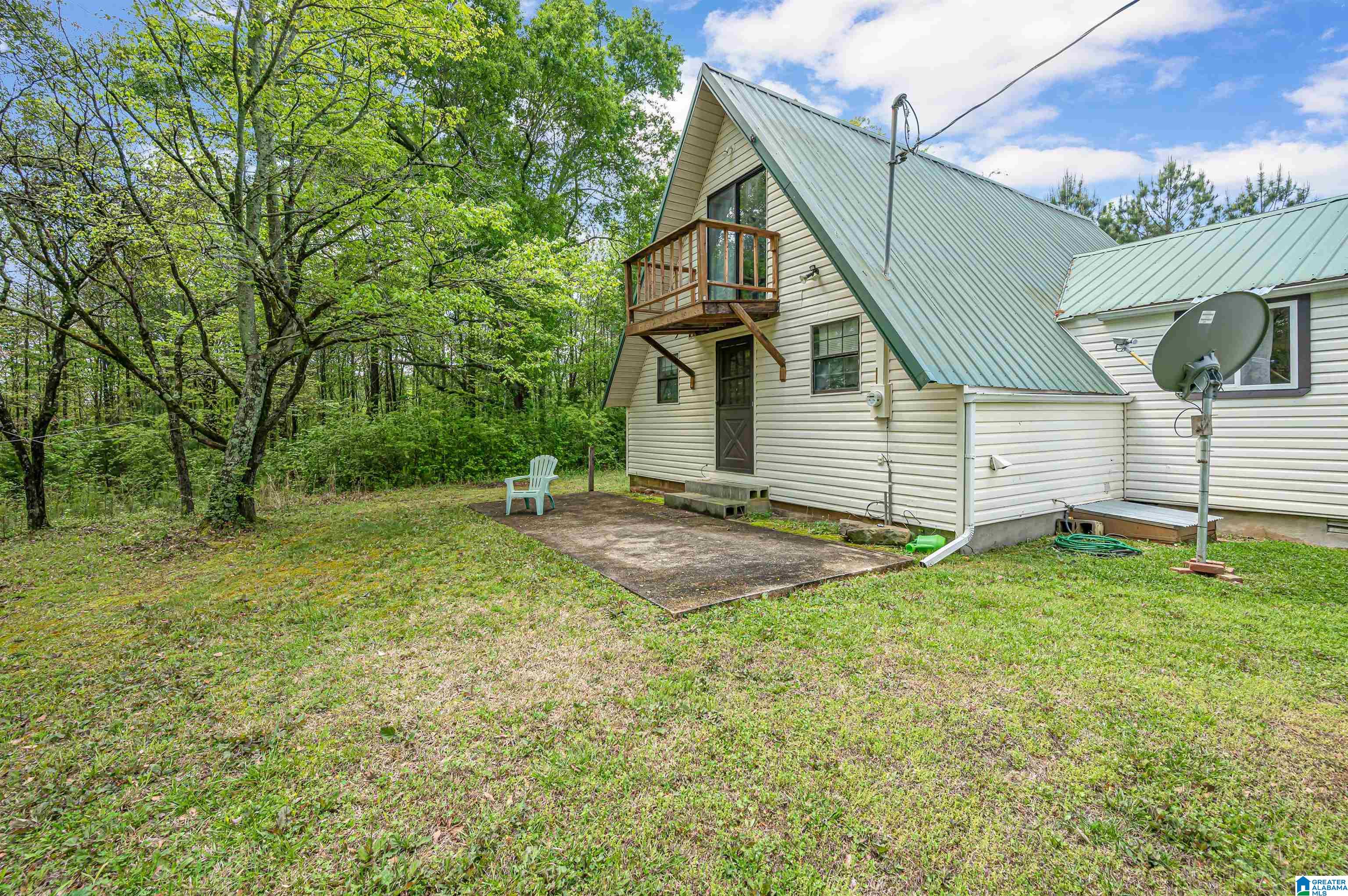 1061 COUNTY ROAD 998